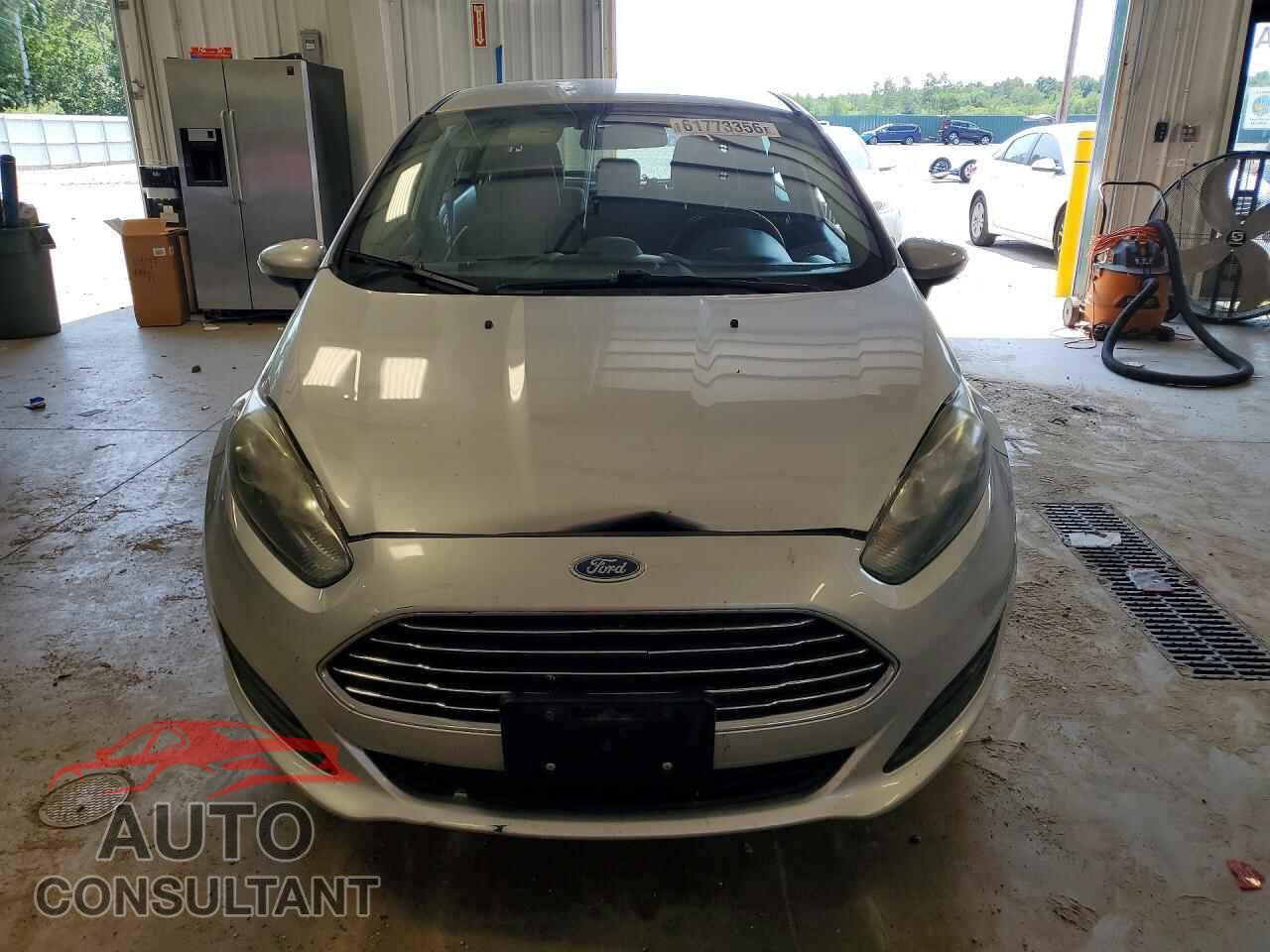 FORD FIESTA 2015 - 3FADP4EJ2FM196329