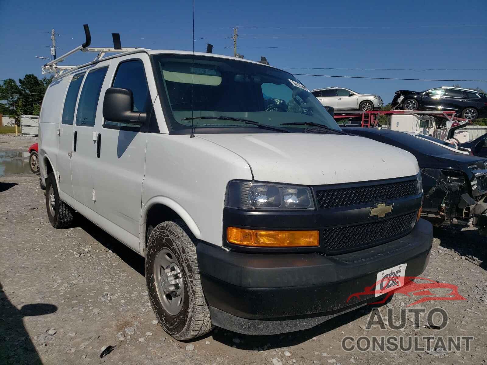 CHEVROLET EXPRESS 2018 - 1GCWGAFP1J1337529