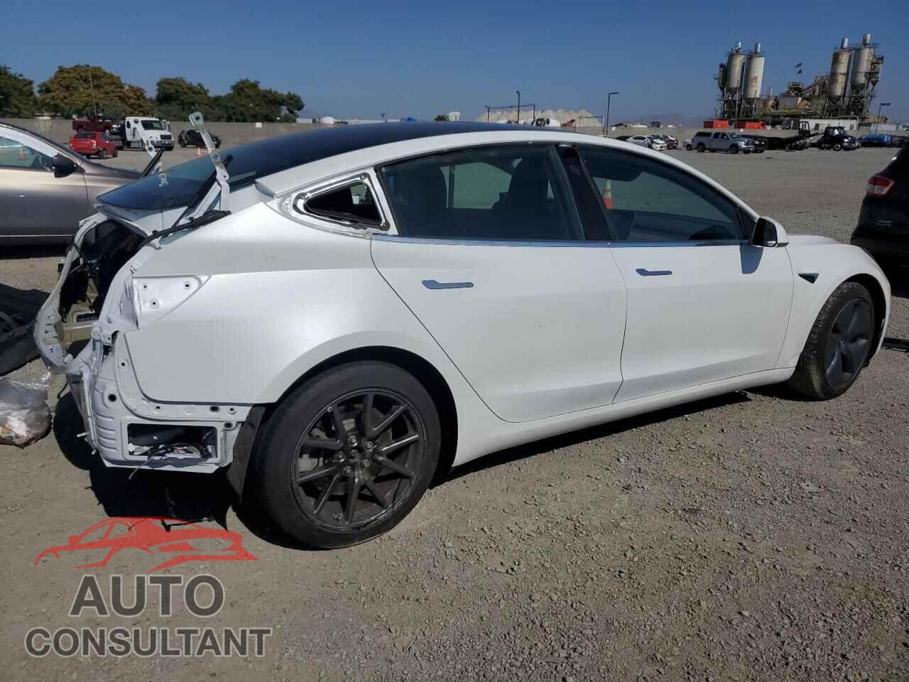TESLA MODEL 3 2020 - 5YJ3E1EB3LF735401
