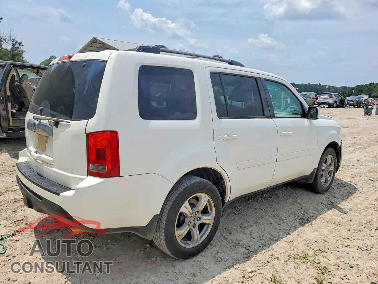 HONDA PILOT 2013 - 5FNYF3H75DB003939