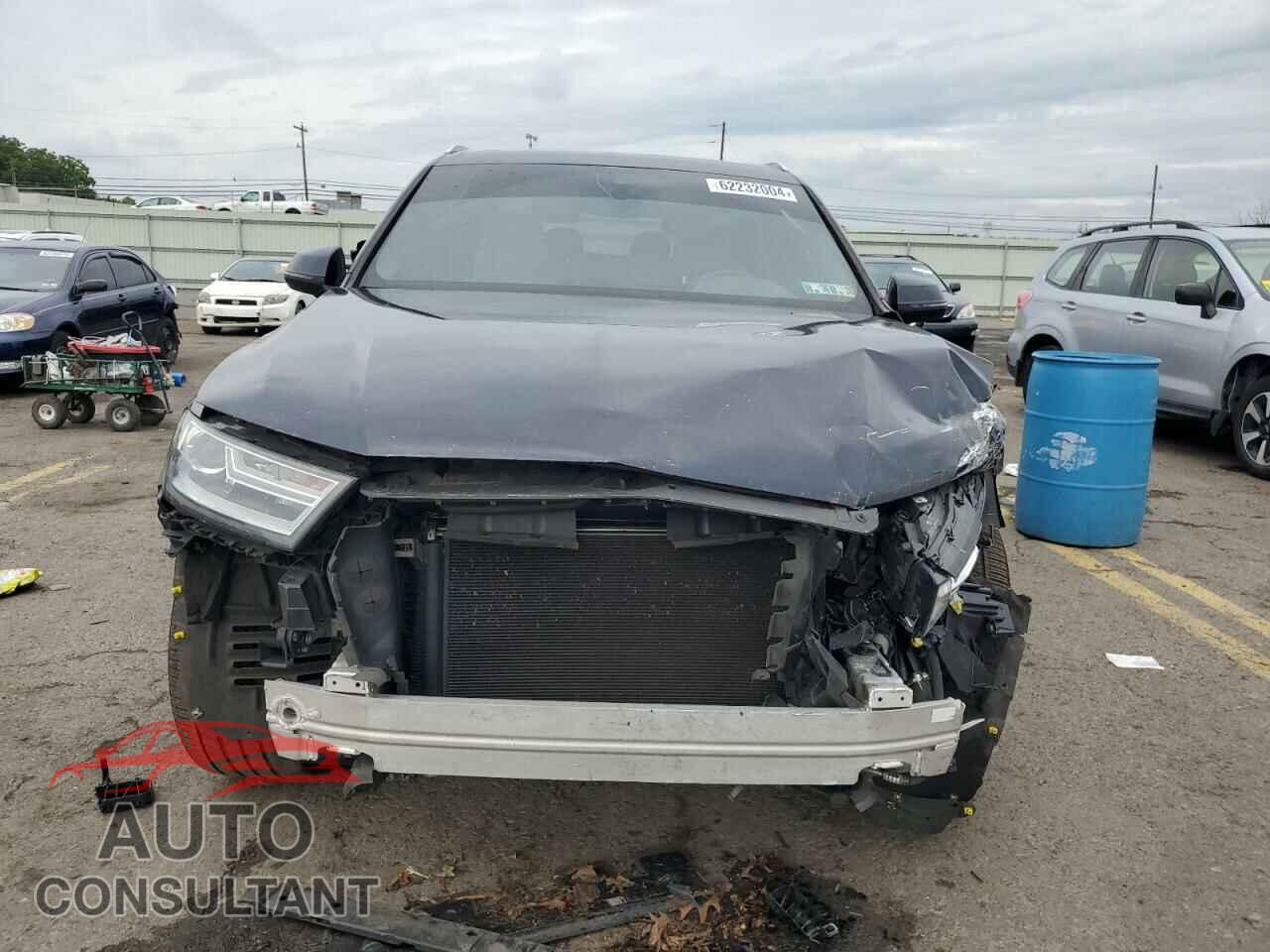 AUDI Q7 2017 - WA1LHAF77HD045015