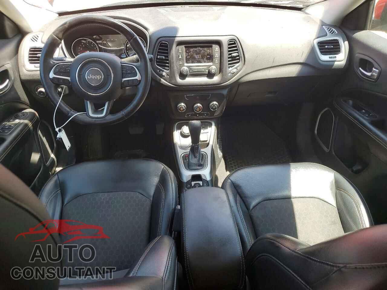 JEEP COMPASS 2018 - 3C4NJDBB2JT232032