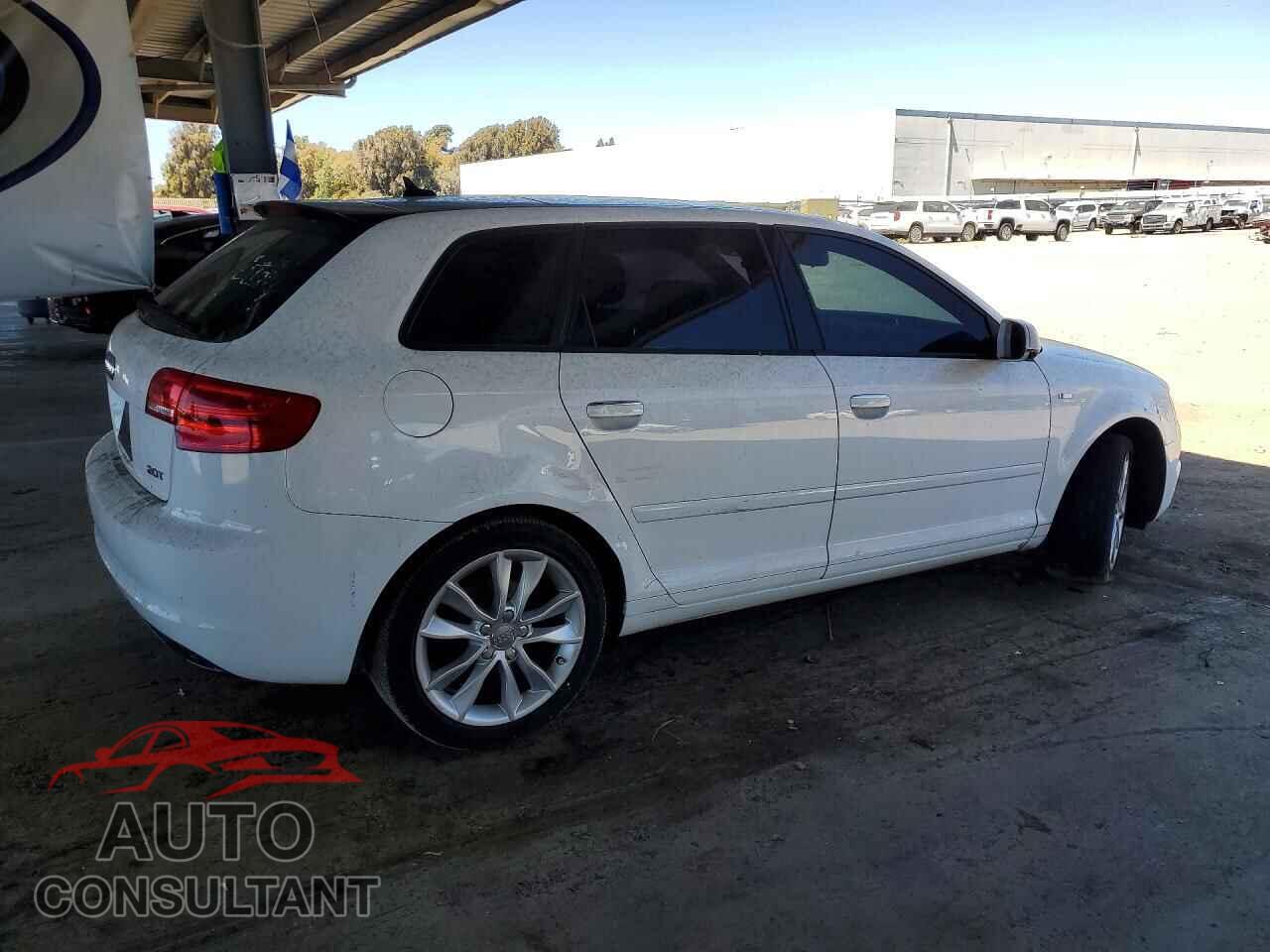 AUDI A3 2012 - WAUBEAFM0CA088618