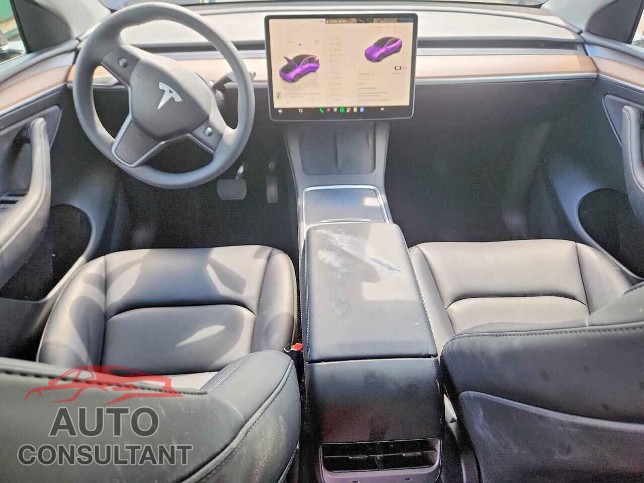 TESLA MODEL Y 2024 - 7SAYGAEE3RF186143