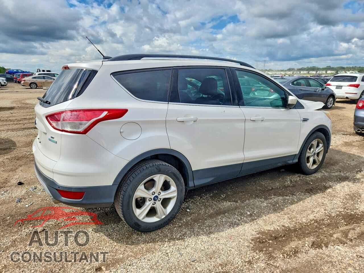 FORD ESCAPE 2016 - 1FMCU0GX8GUB36458