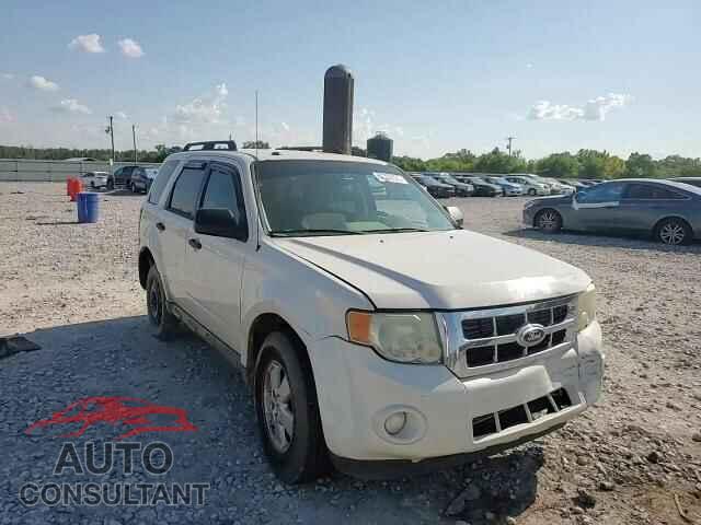 FORD ESCAPE 2010 - 1FMCU0DG2AKD16459