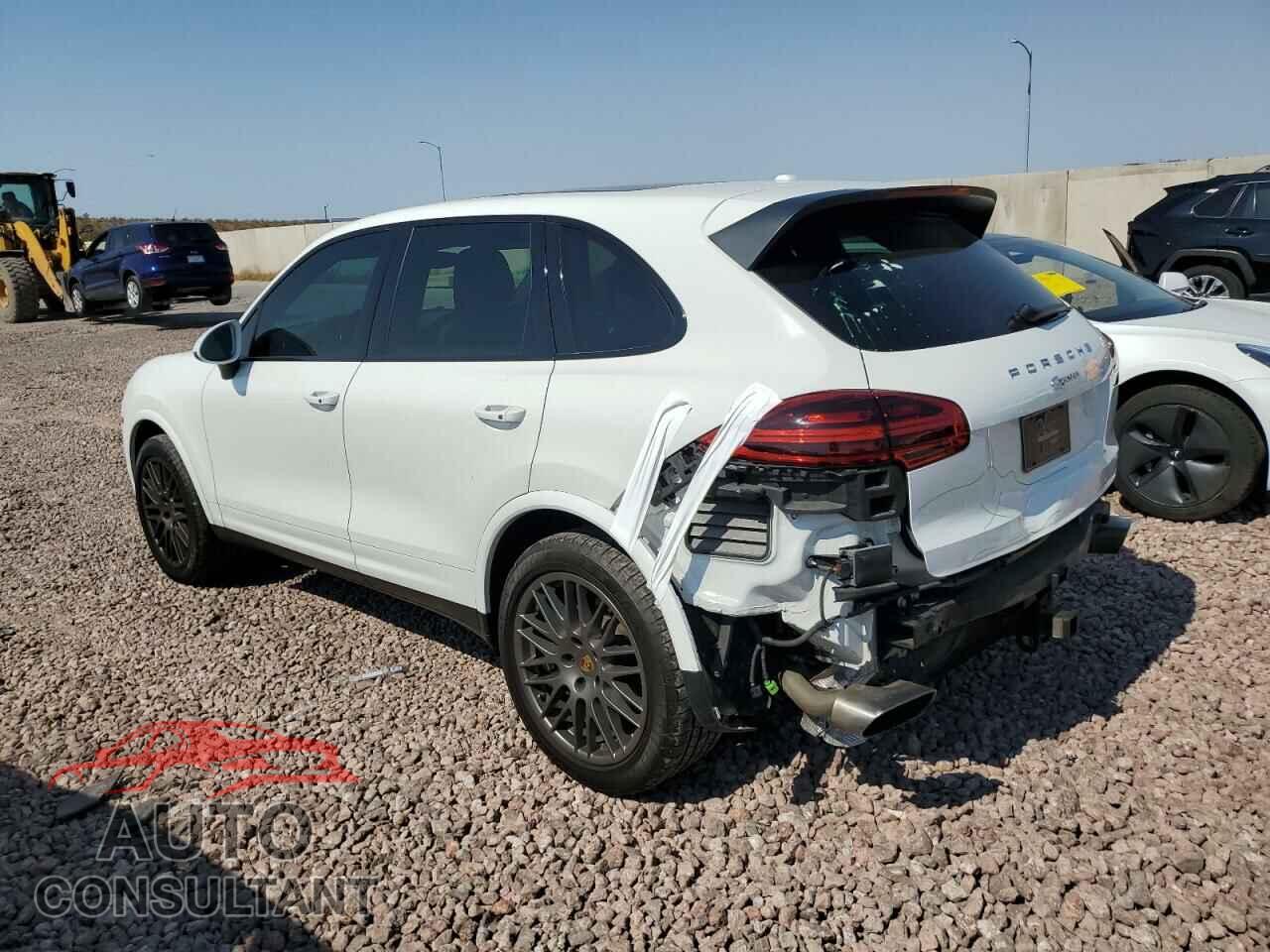 PORSCHE CAYENNE 2017 - WP1AA2A21HKA84129