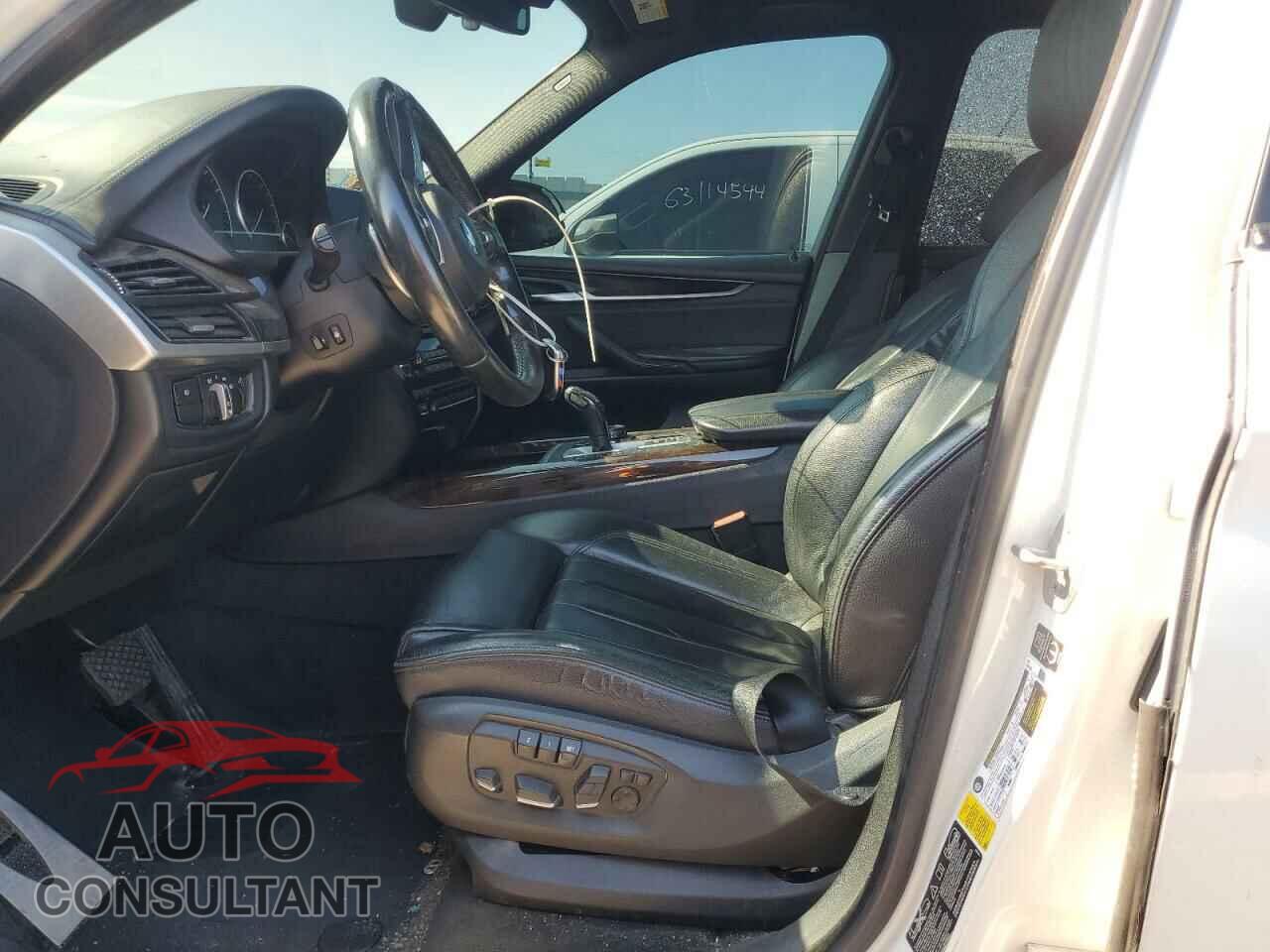 BMW X5 2015 - 5UXKR6C50F0J74019