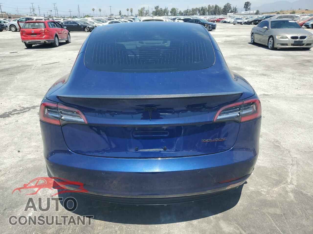 TESLA MODEL 3 2018 - 5YJ3E1EB6JF084150