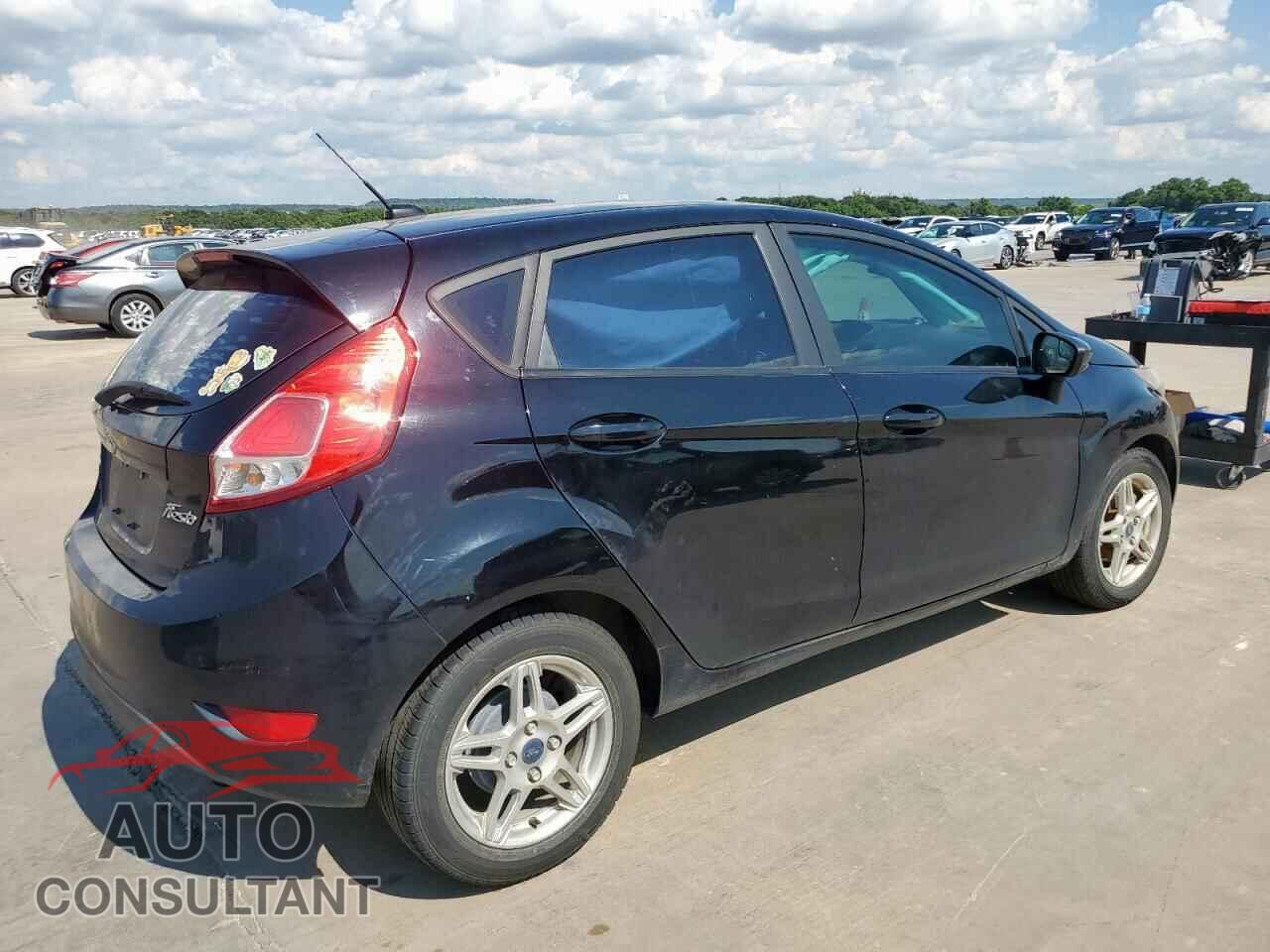 FORD FIESTA 2017 - 3FADP4EJ5HM169824