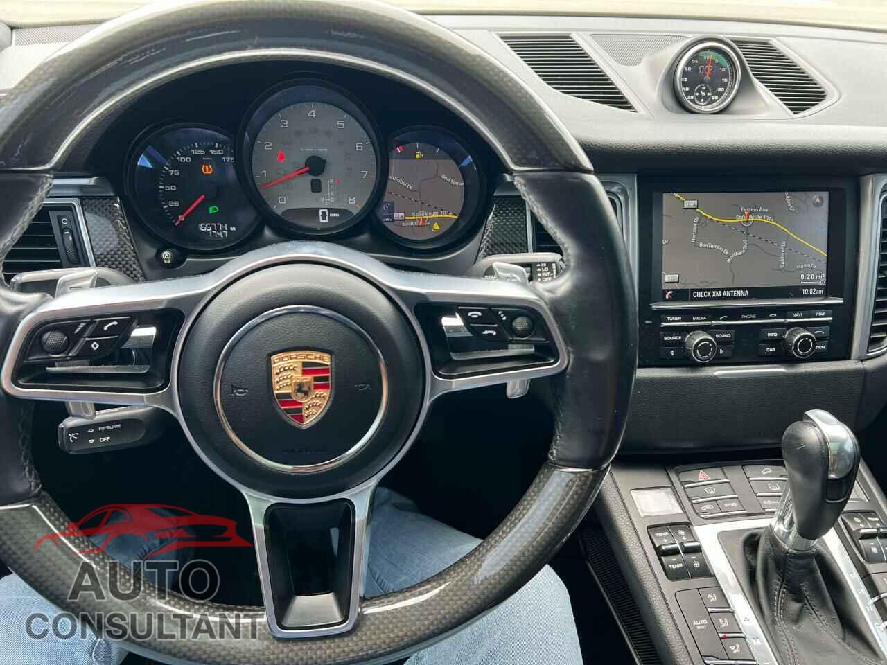 PORSCHE MACAN 2015 - WP1AB2A50FLB51057
