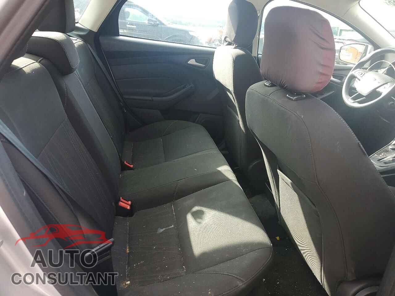 FORD FOCUS 2016 - 1FADP3F24GL320332