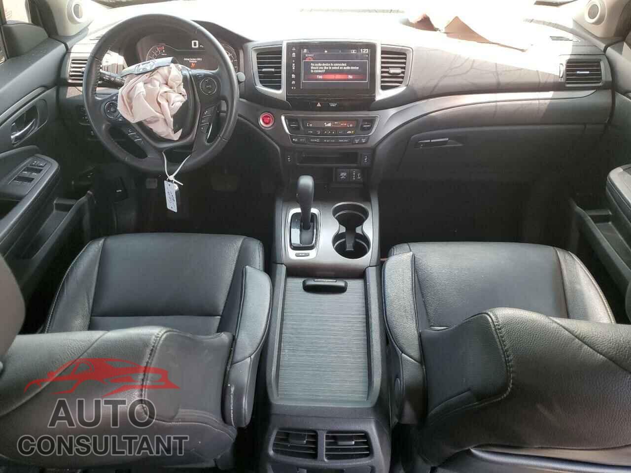 HONDA PILOT 2017 - 5FNYF5H50HB018462