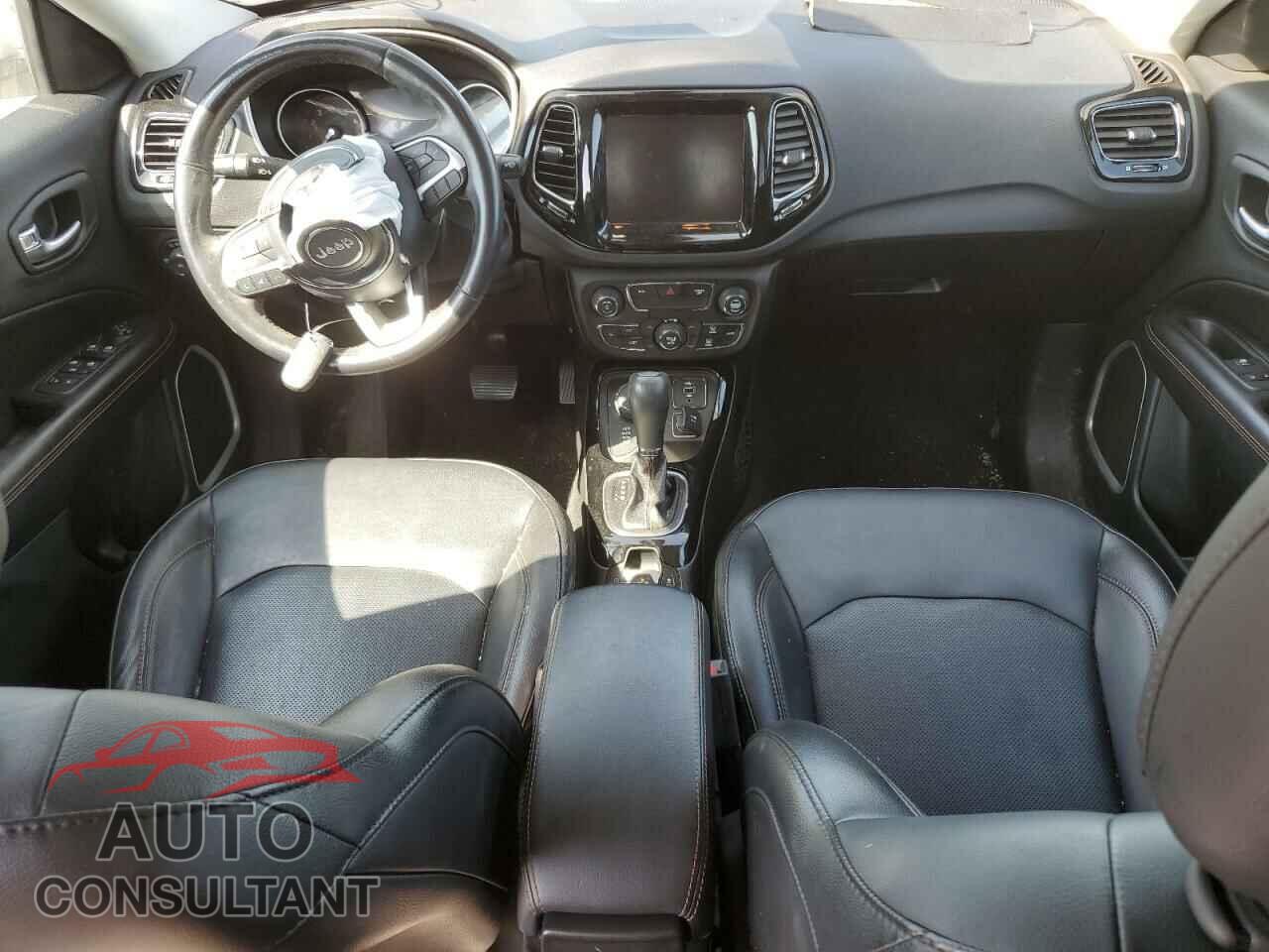JEEP COMPASS 2020 - 3C4NJDCB3LT119885