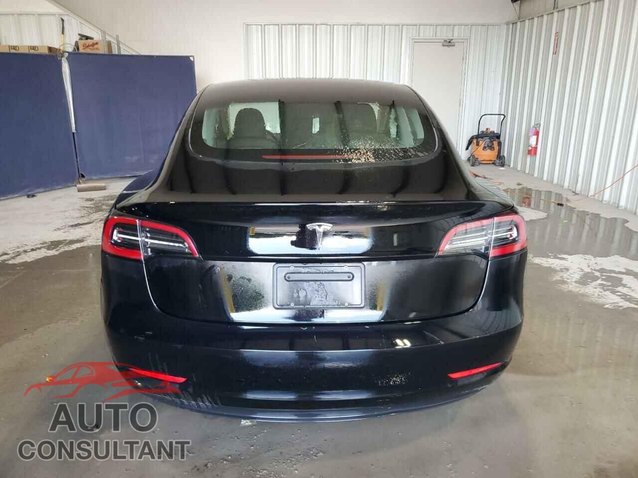 TESLA MODEL 3 2023 - 5YJ3E1EA1PF450693