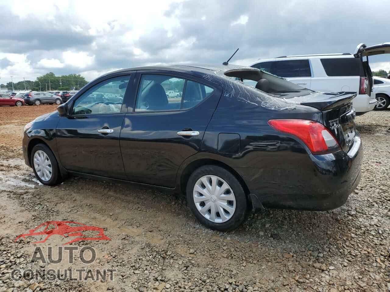 NISSAN VERSA 2017 - 3N1CN7AP3HL897903