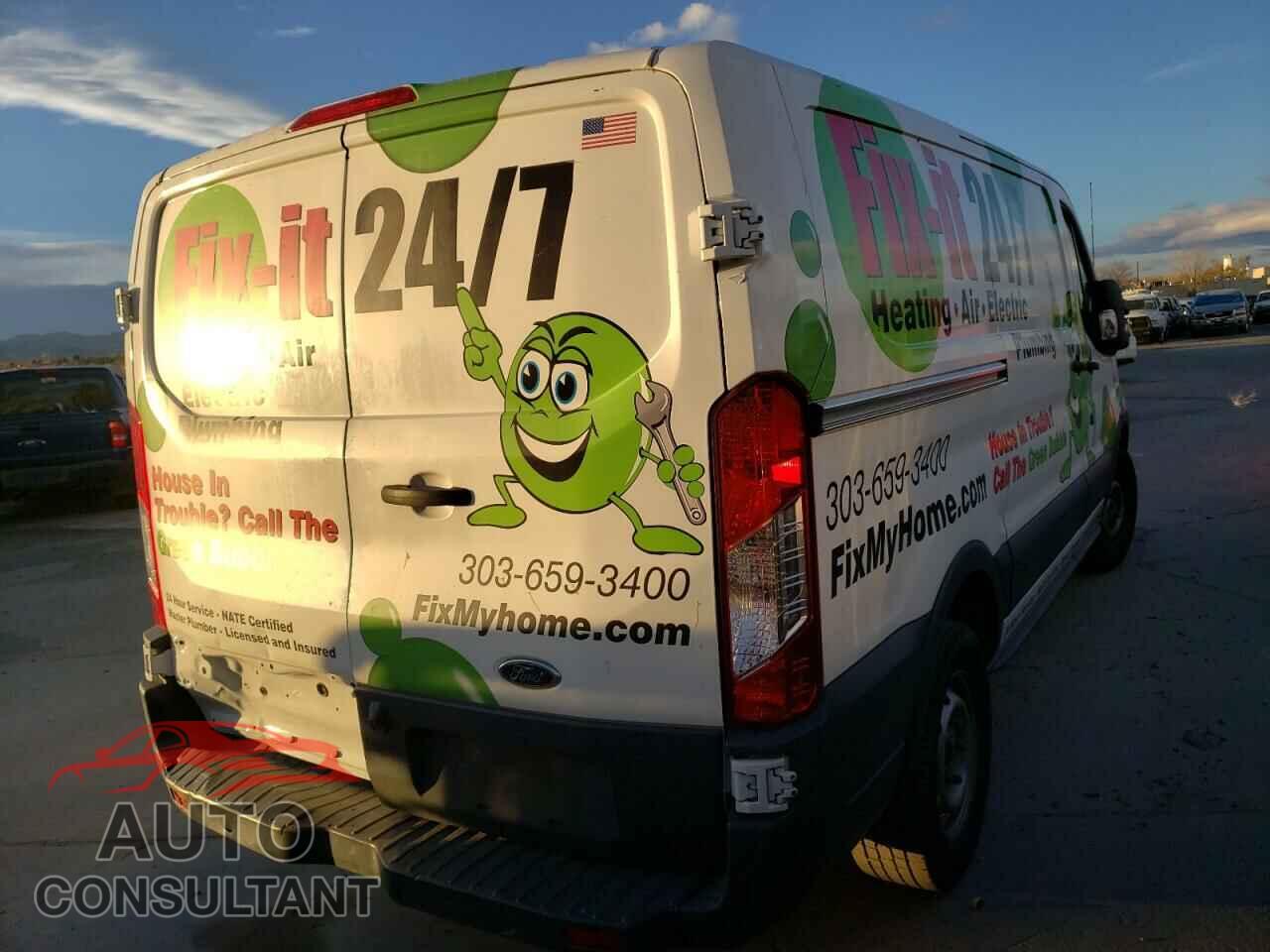 FORD TRANSIT CO 2017 - 1FTYR1YG1HKB34595