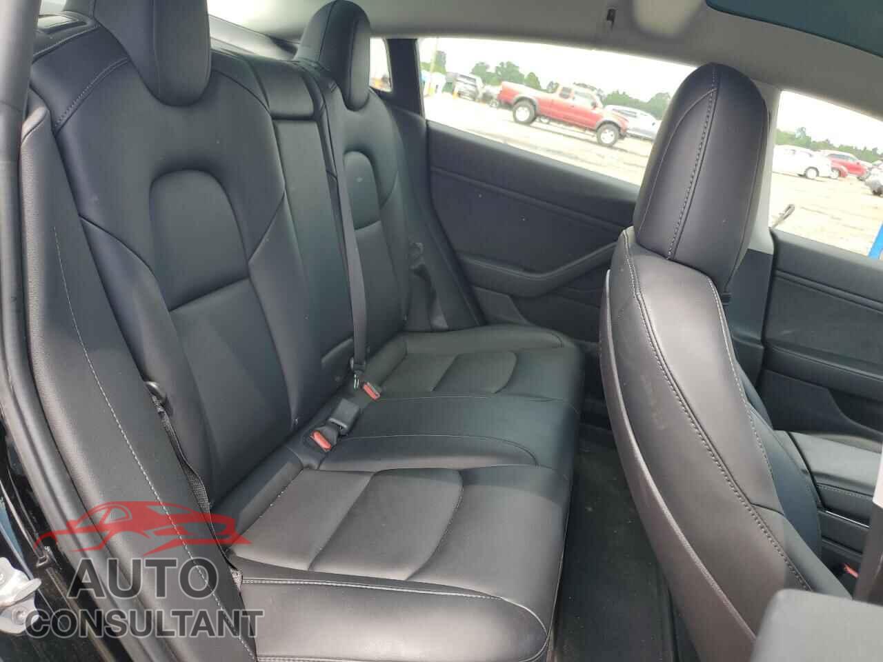 TESLA MODEL 3 2019 - 5YJ3E1EA7KF415598
