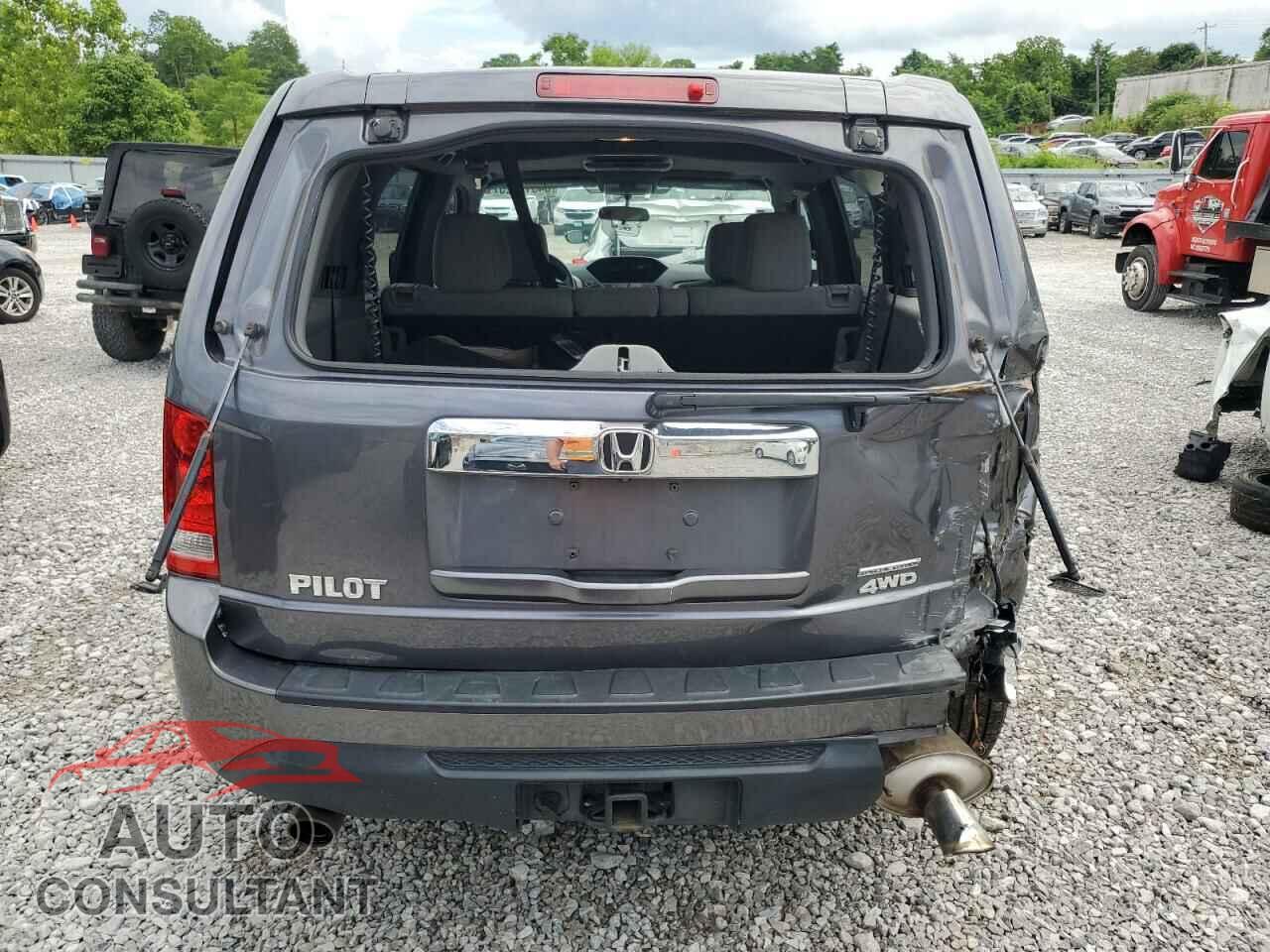 HONDA PILOT 2015 - 5FNYF4H32FB032238