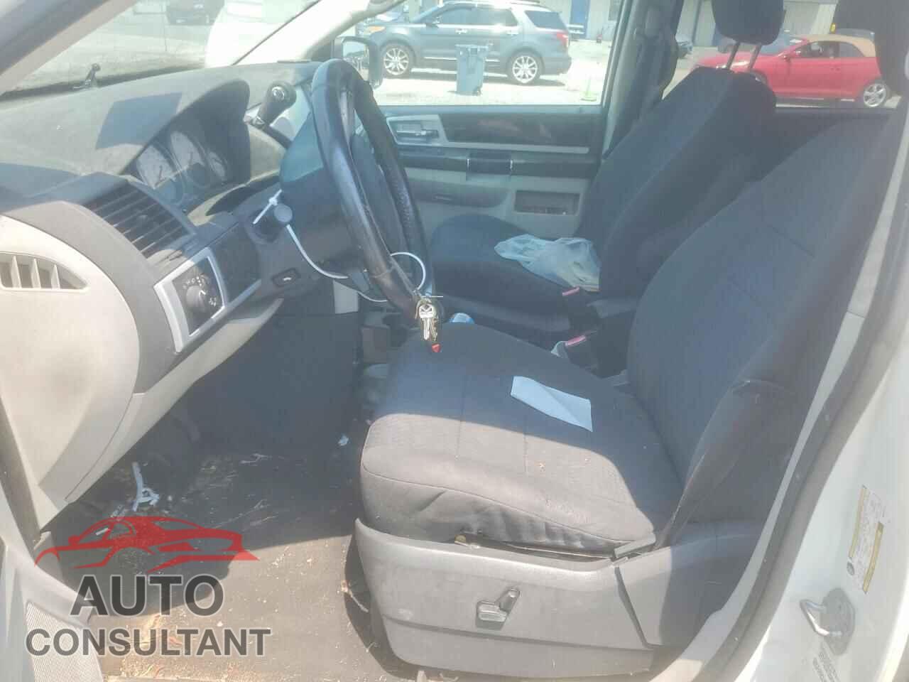 DODGE CARAVAN 2010 - 2D4RN5D11AR155174