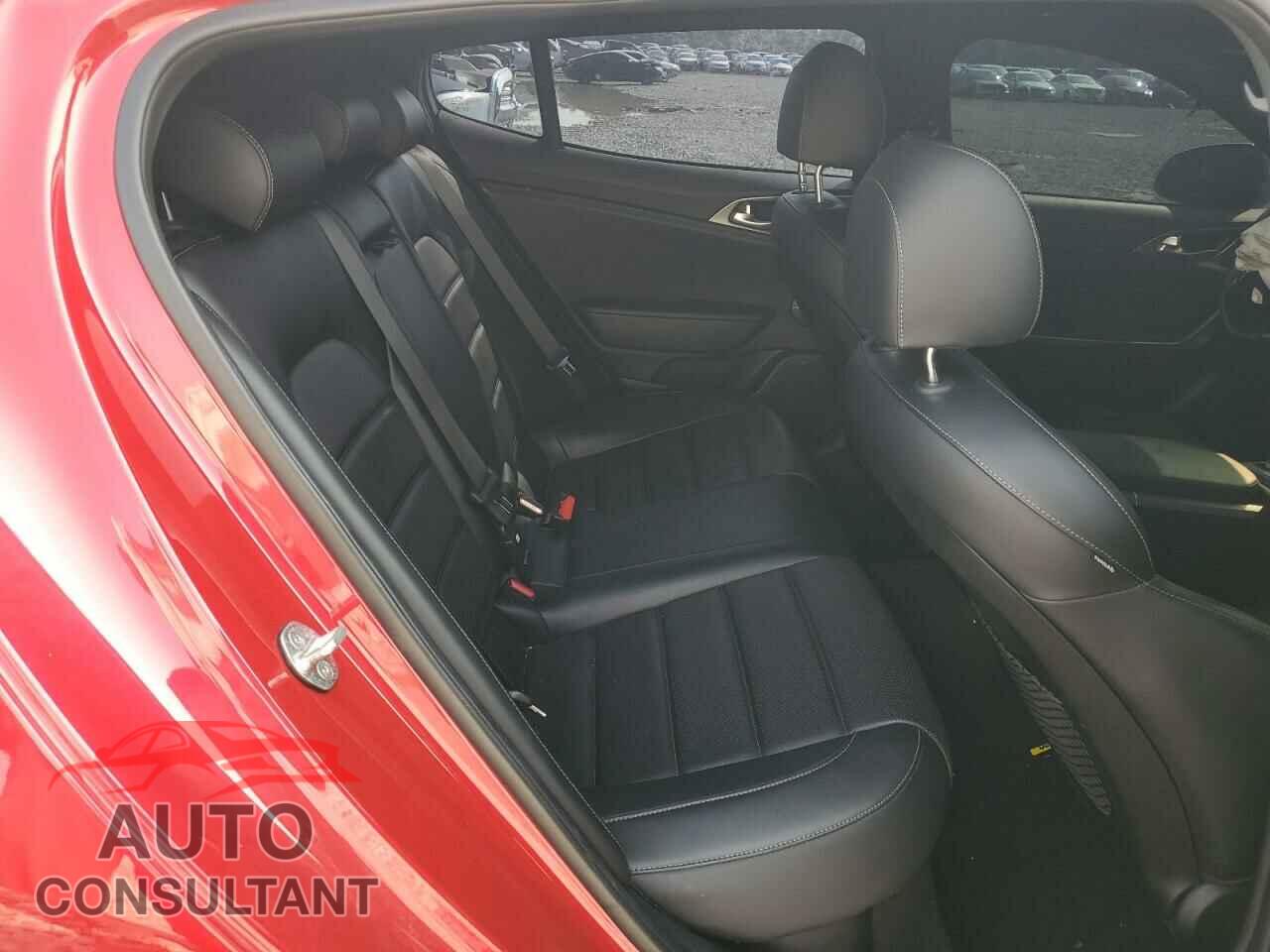 KIA STINGER 2018 - KNAE55LC4J6018281