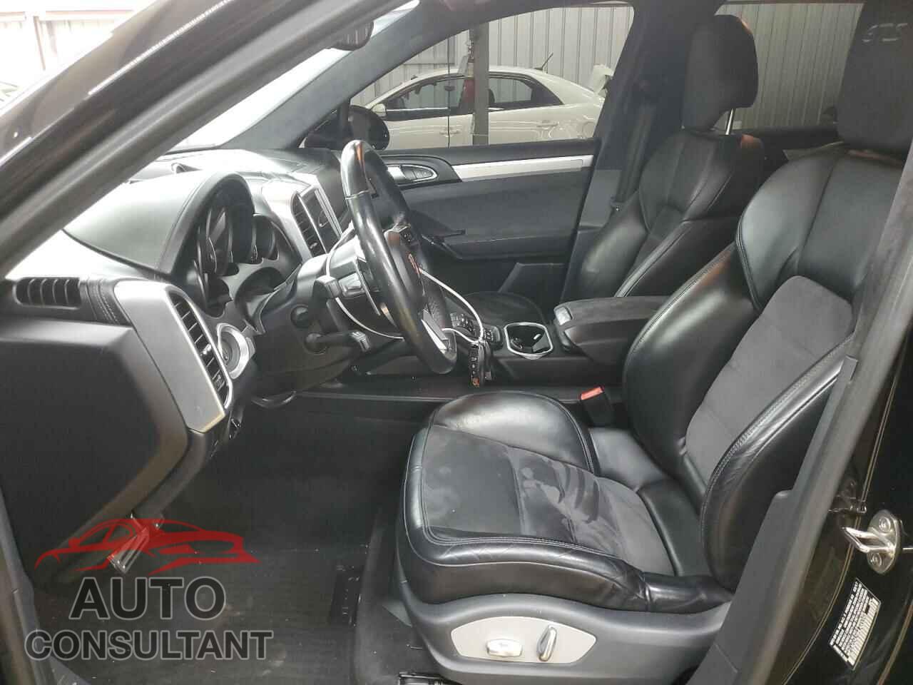 PORSCHE CAYENNE 2017 - WP1AD2A29HLA83358