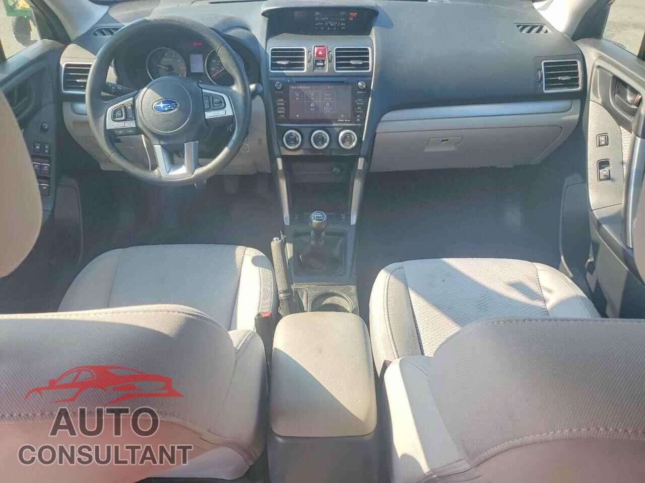 SUBARU FORESTER 2017 - JF2SJAEC5HG588562