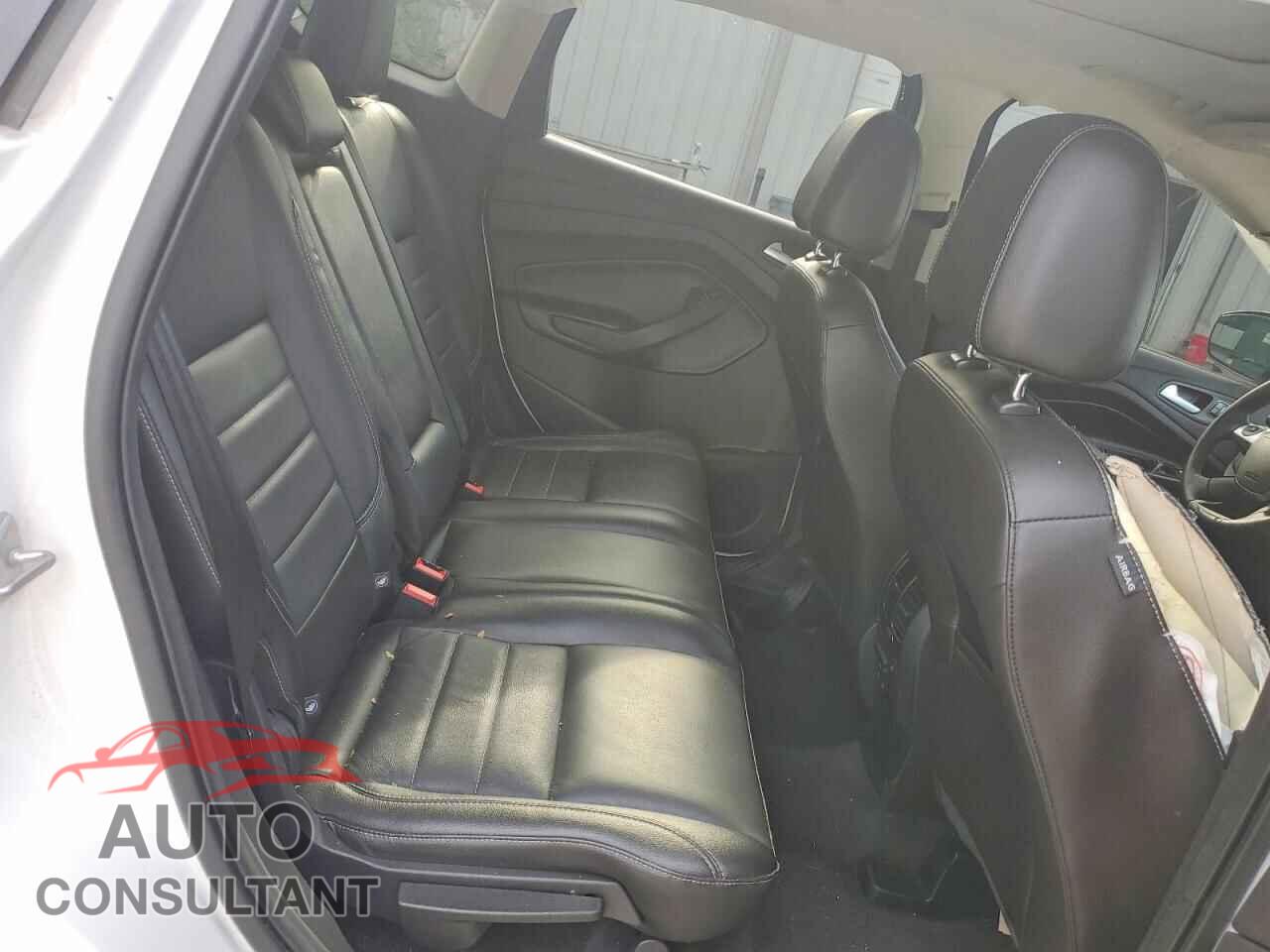 FORD ESCAPE 2015 - 1FMCU9J93FUC68007