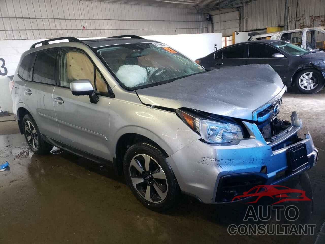 SUBARU FORESTER 2018 - JF2SJAEC0JG453818
