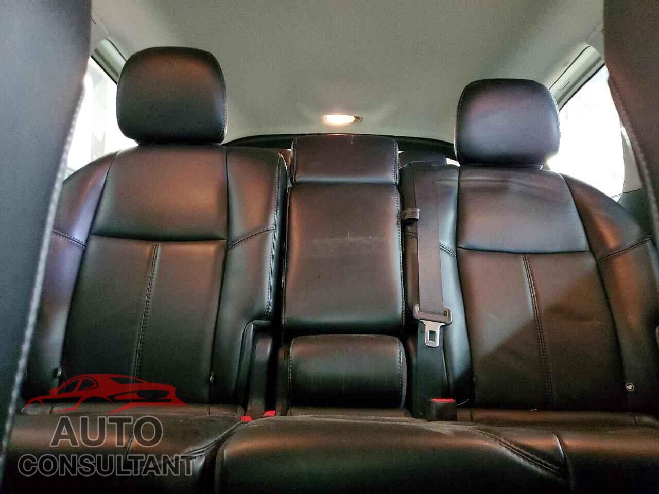 NISSAN PATHFINDER 2017 - 5N1DR2MM4HC641724