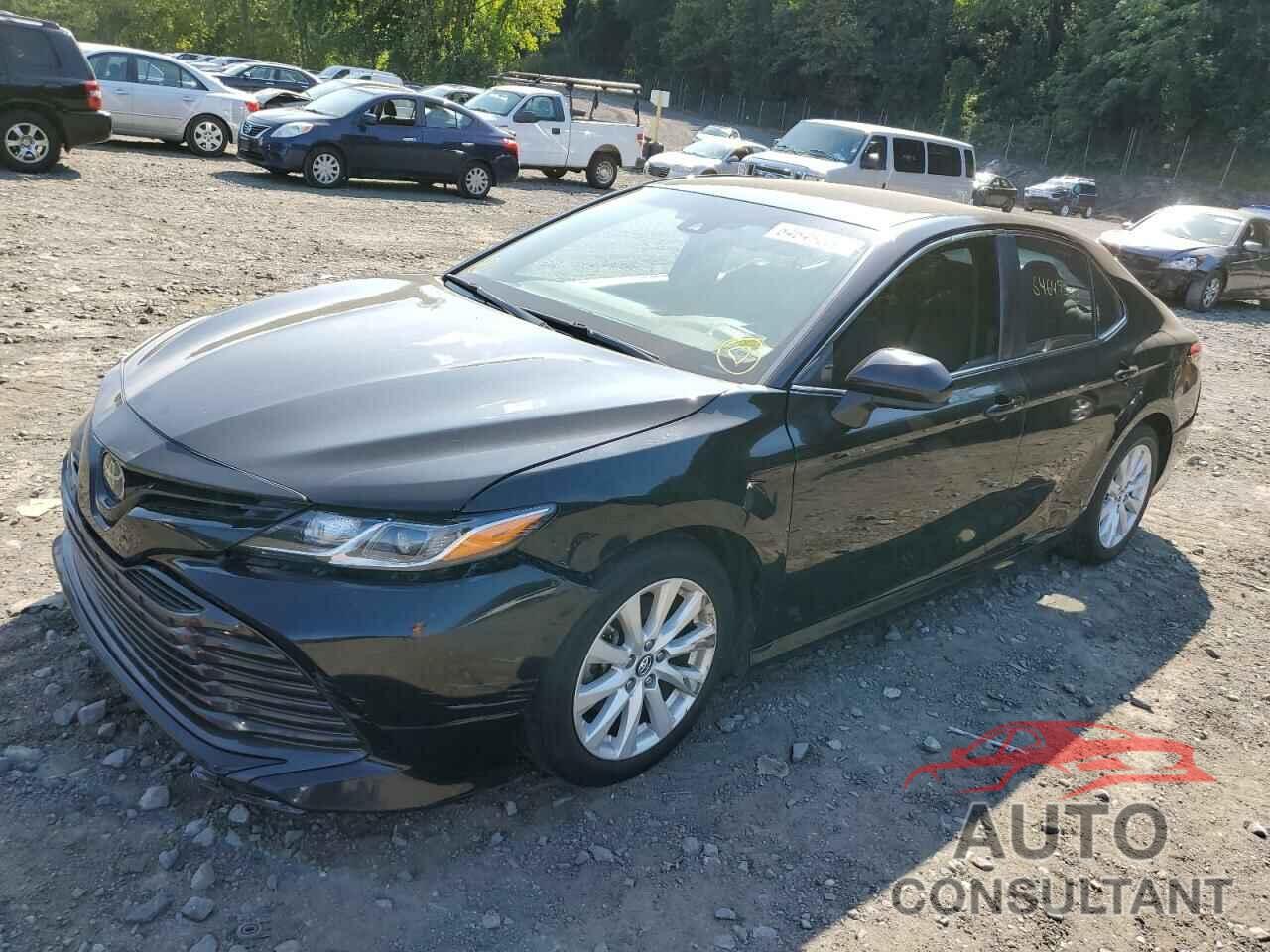 TOYOTA CAMRY 2018 - 4T1B11HK4JU138227