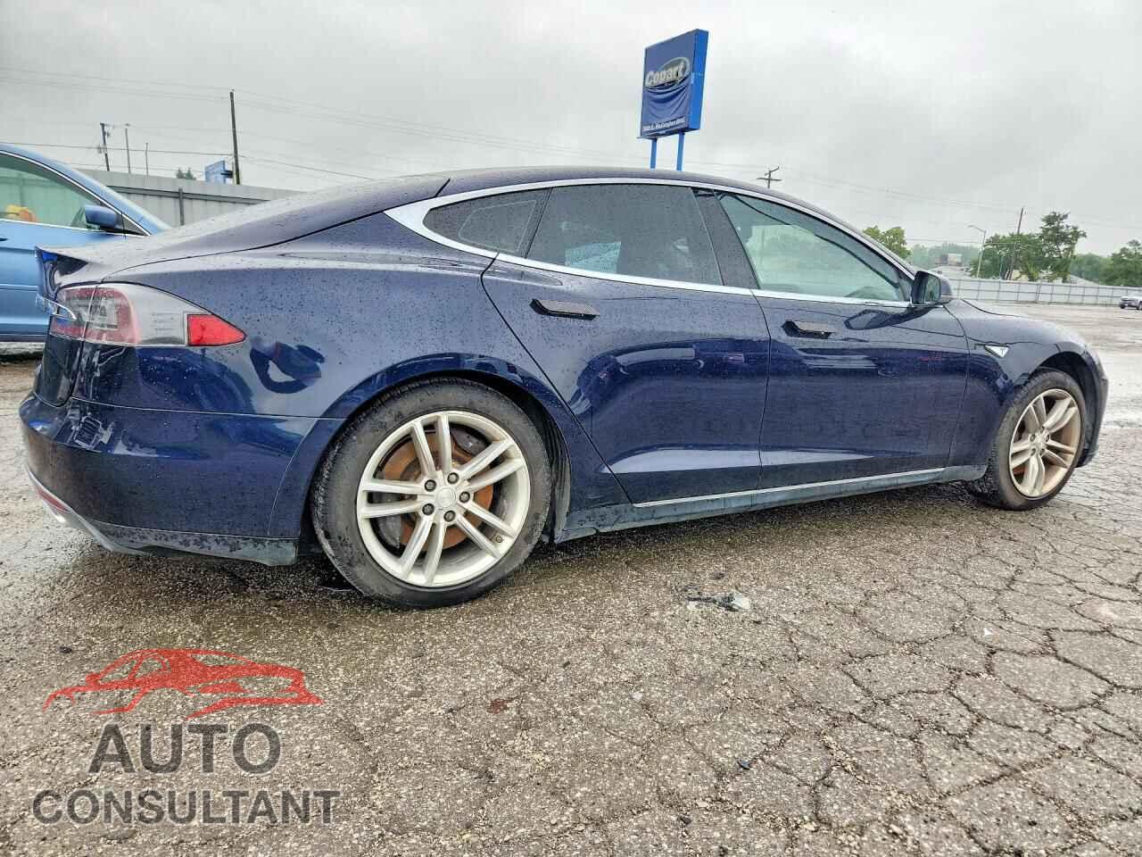 TESLA MODEL S 2013 - 5YJSA1AG4DFP08699