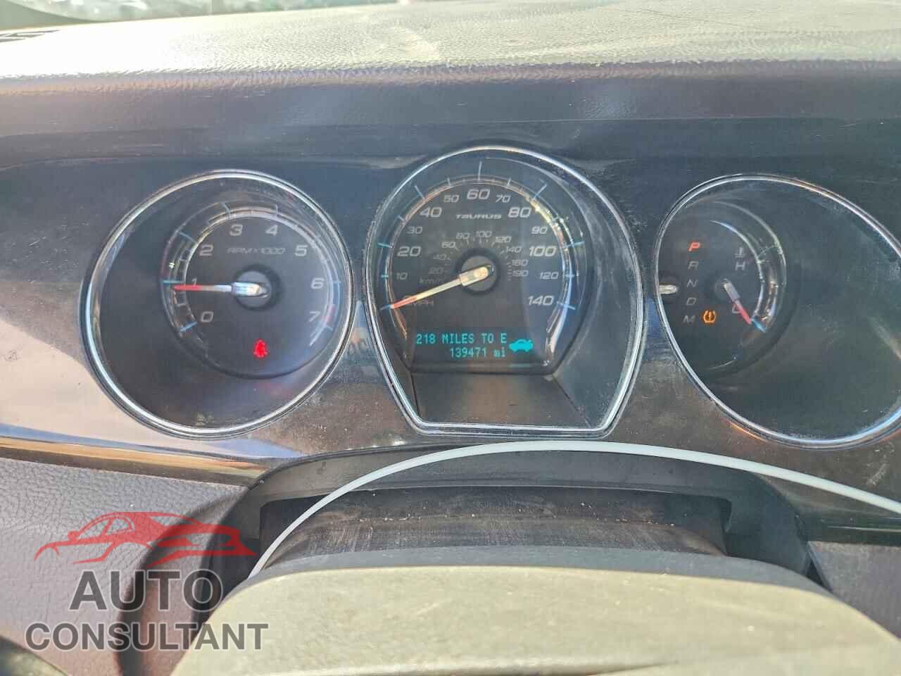 FORD TAURUS 2010 - 1FAHP2FW2AG143892