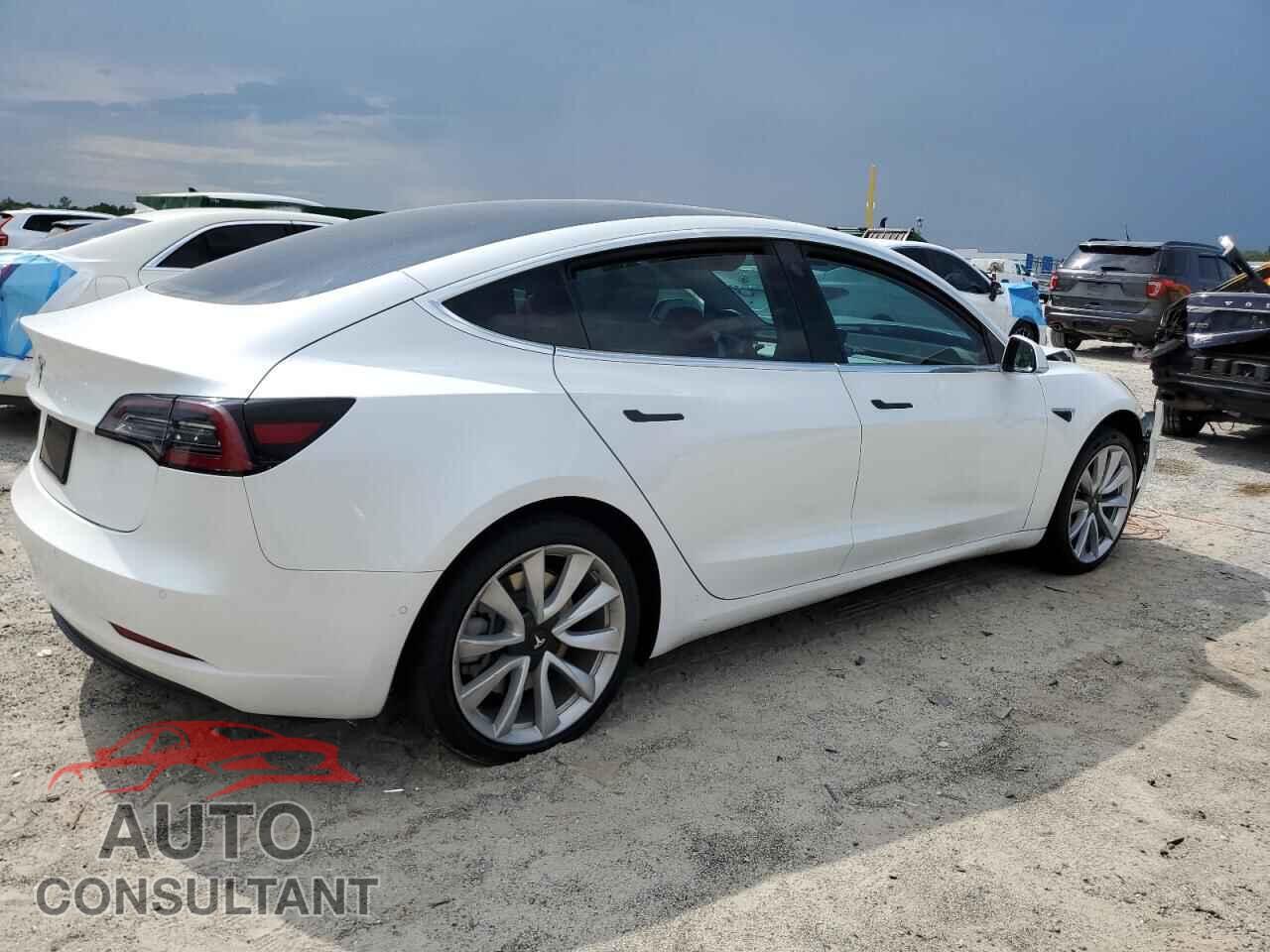 TESLA MODEL 3 2019 - 5YJ3E1EA0KF445123