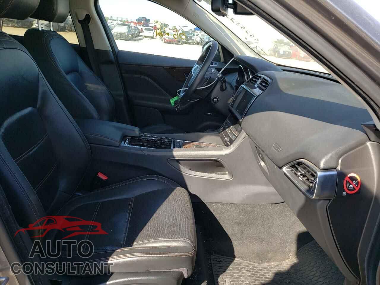 JAGUAR F-PACE 2018 - SADCK2GXXJA322425