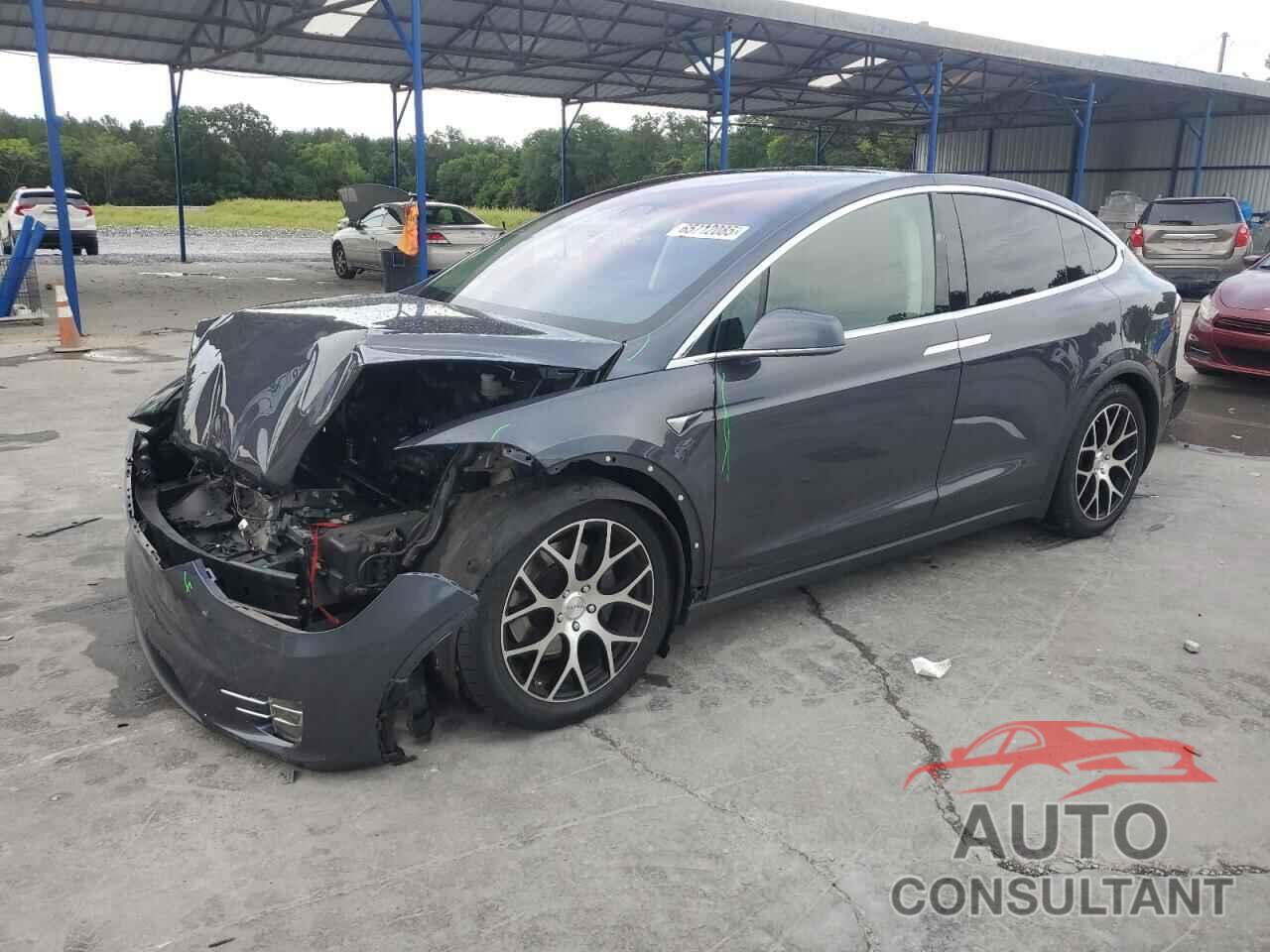 TESLA MODEL X 2018 - 5YJXCAE20JF137027