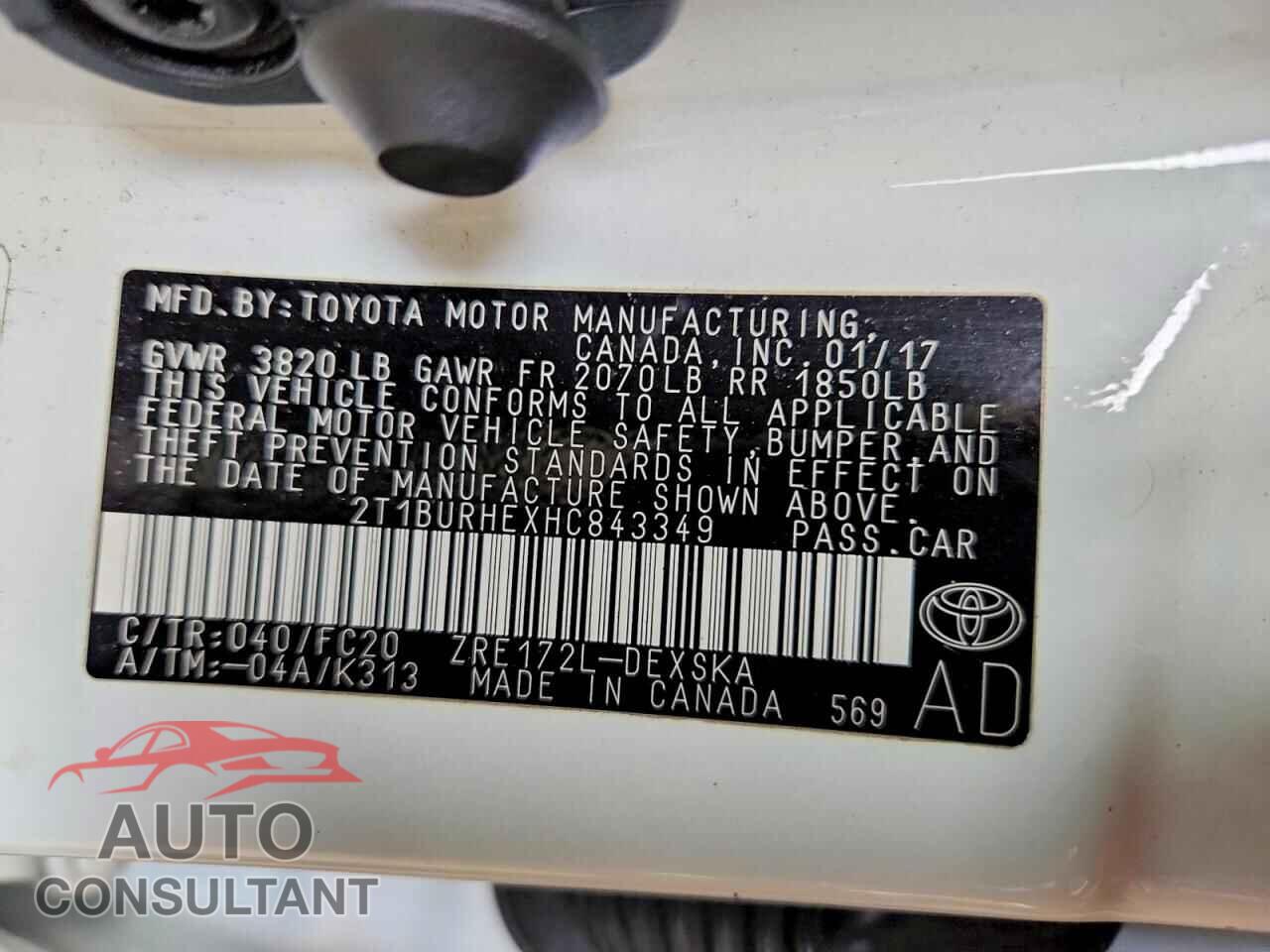 TOYOTA COROLLA 2017 - 2T1BURHEXHC843349
