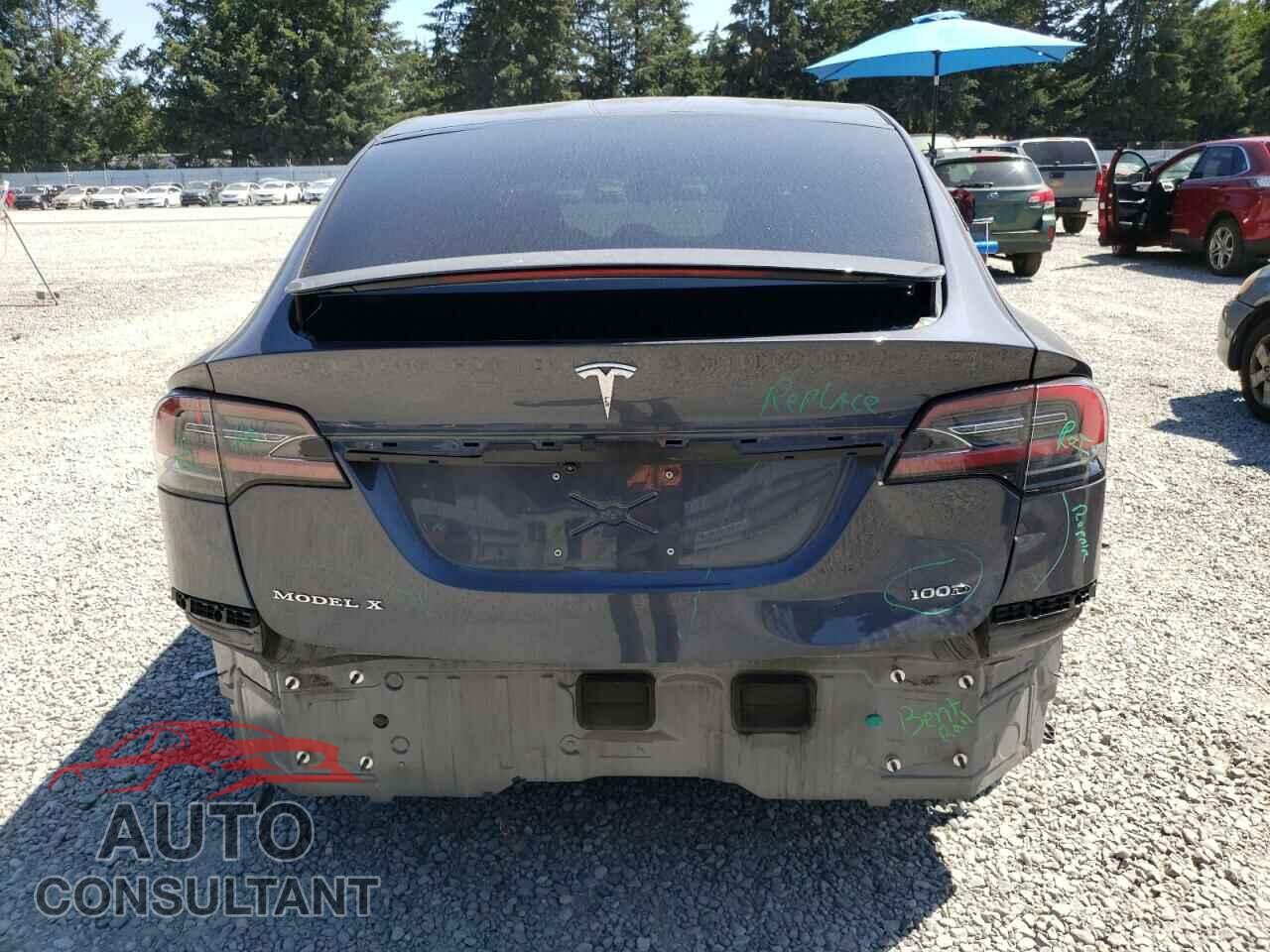 TESLA MODEL X 2018 - 5YJXCDE27JF104690
