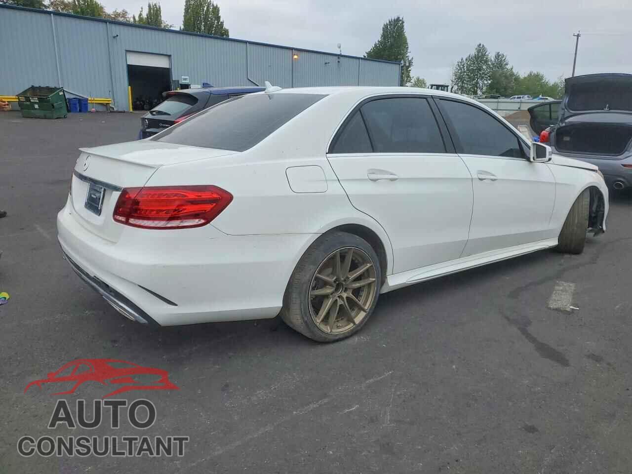 MERCEDES-BENZ E-CLASS 2014 - WDDHF5KB1EA796357