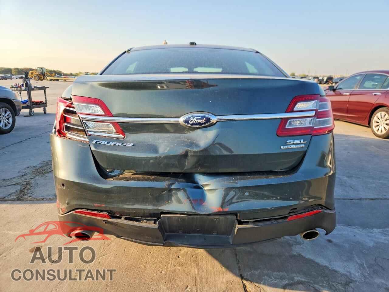 FORD TAURUS 2016 - 1FAHP2E82GG117336