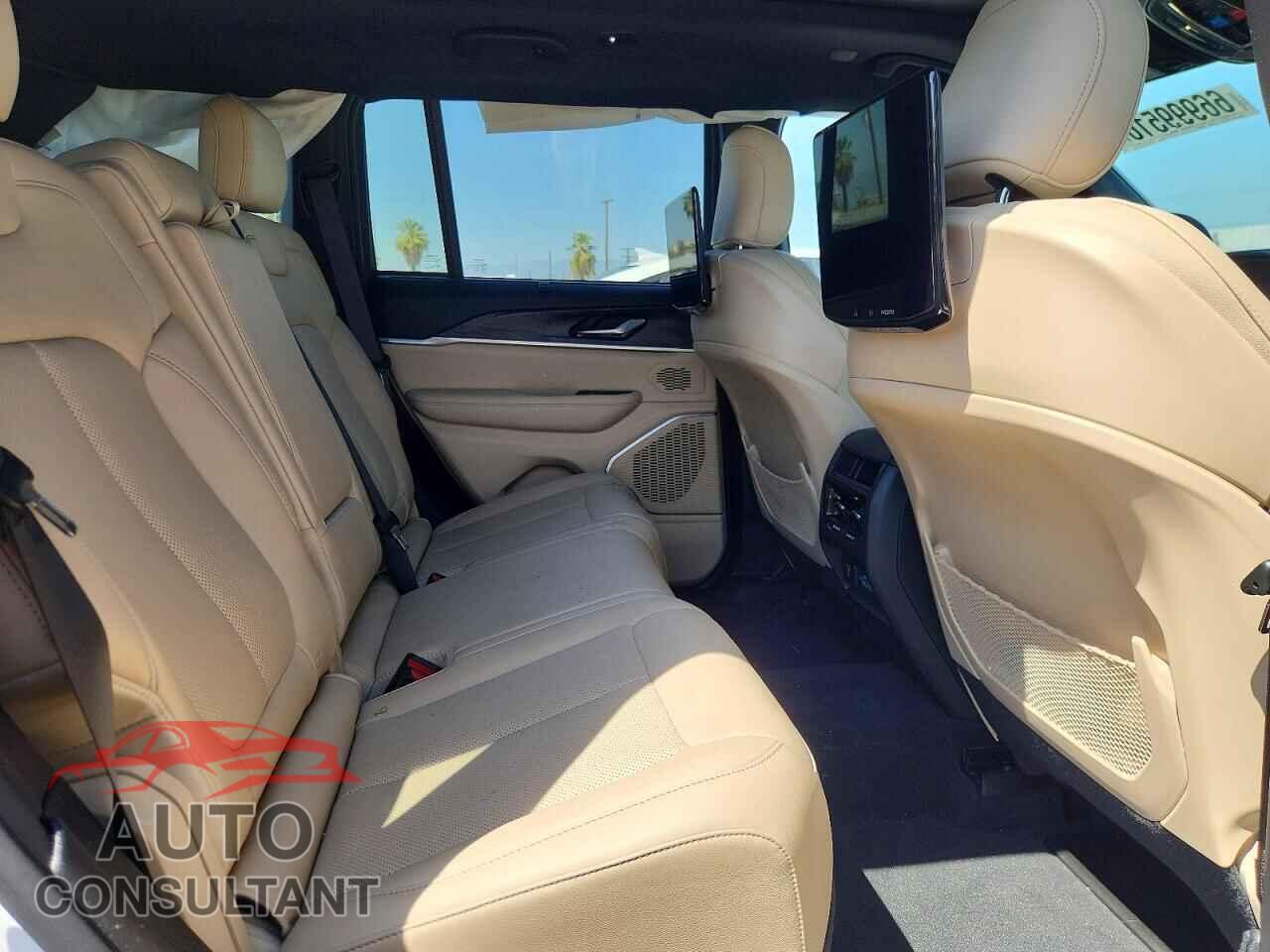 JEEP CHEROKEE 2023 - 1C4RJGBG4PC511985