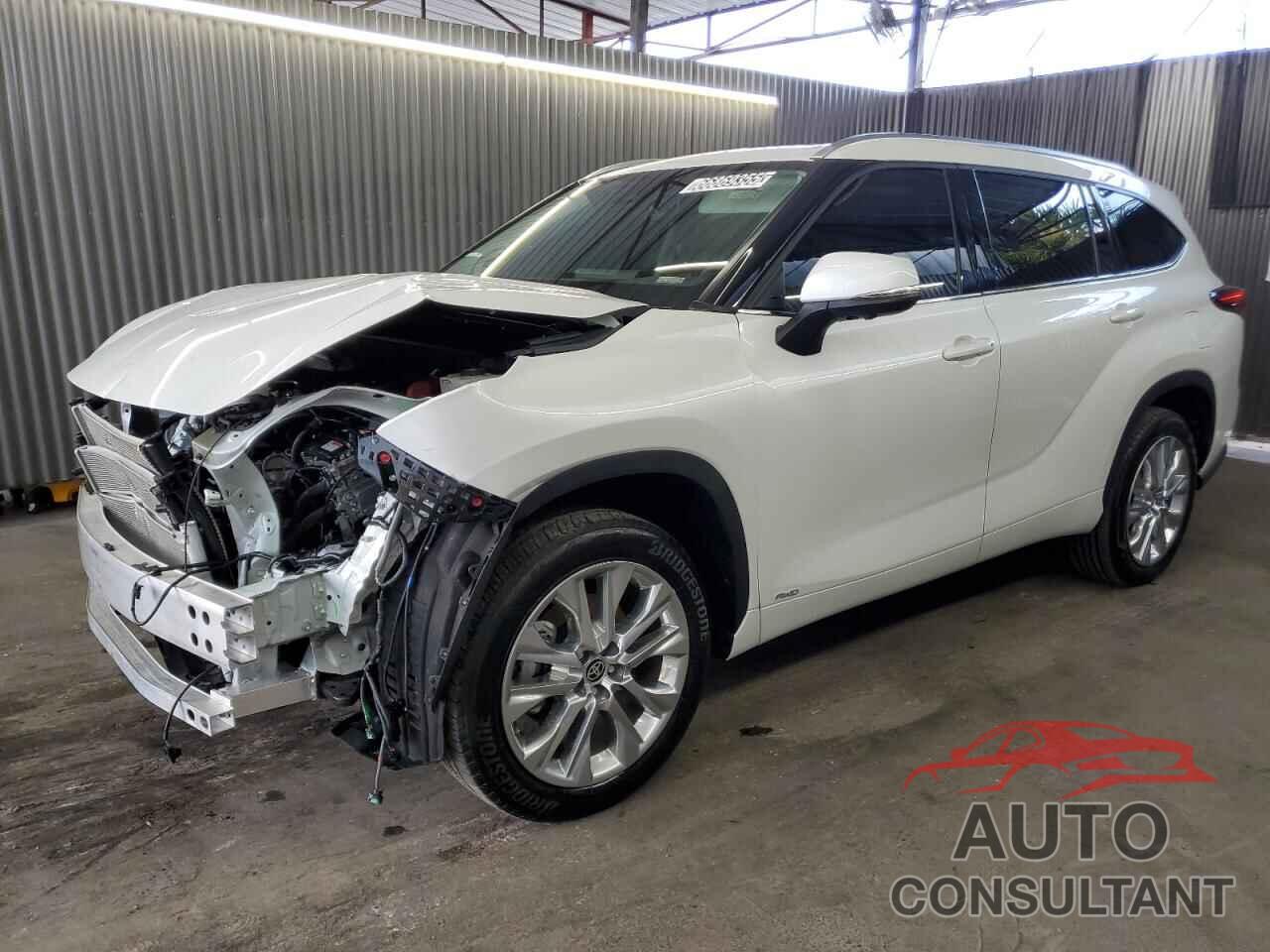 TOYOTA HIGHLANDER 2025 - 5TDXBRCH3SS650858