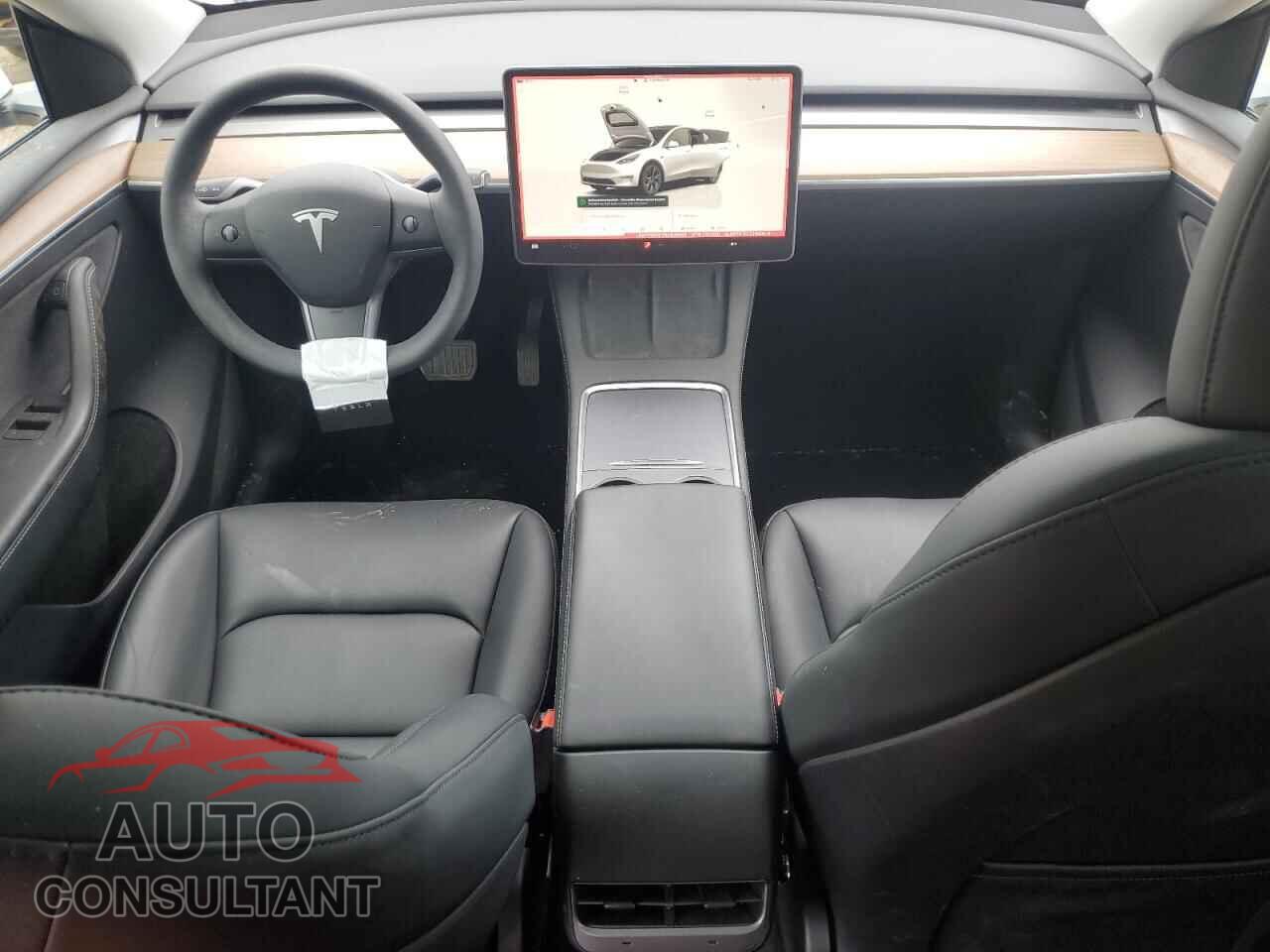 TESLA MODEL Y 2024 - LRWYGDFD7RC639369