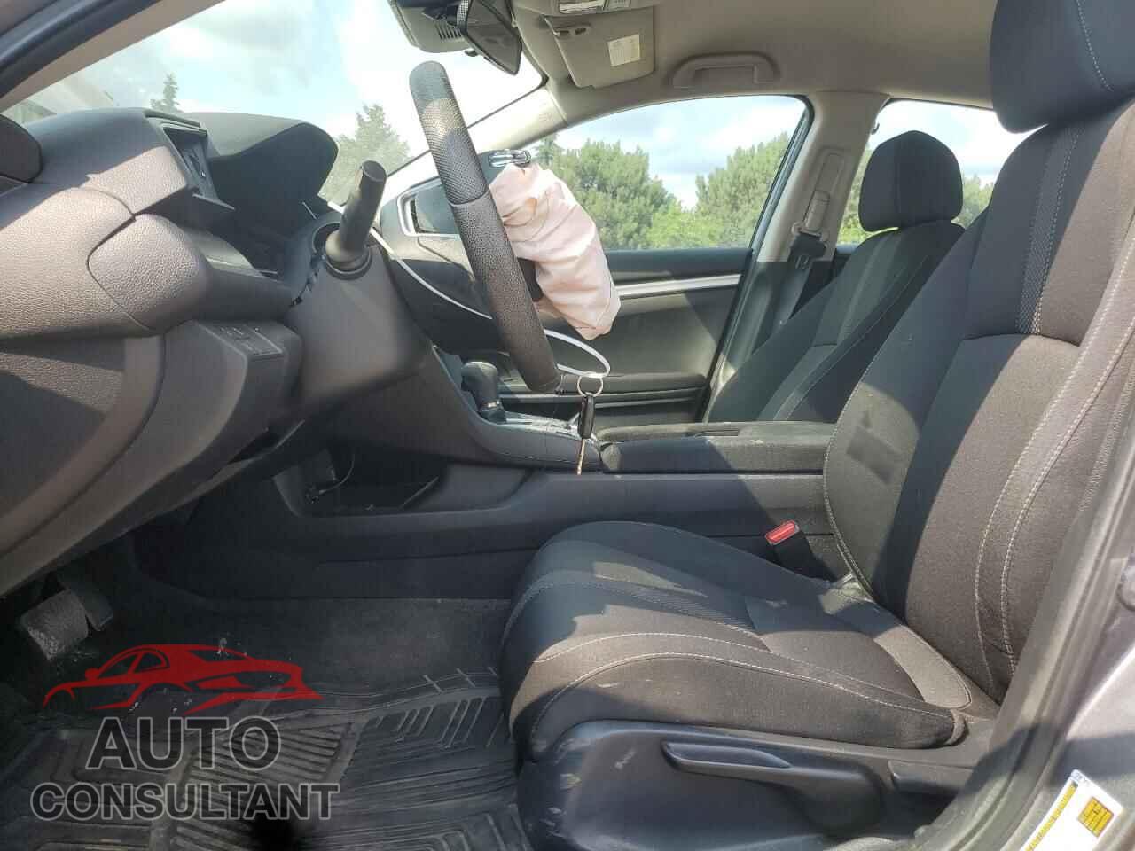 HONDA CIVIC 2019 - 2HGFC2F63KH587352