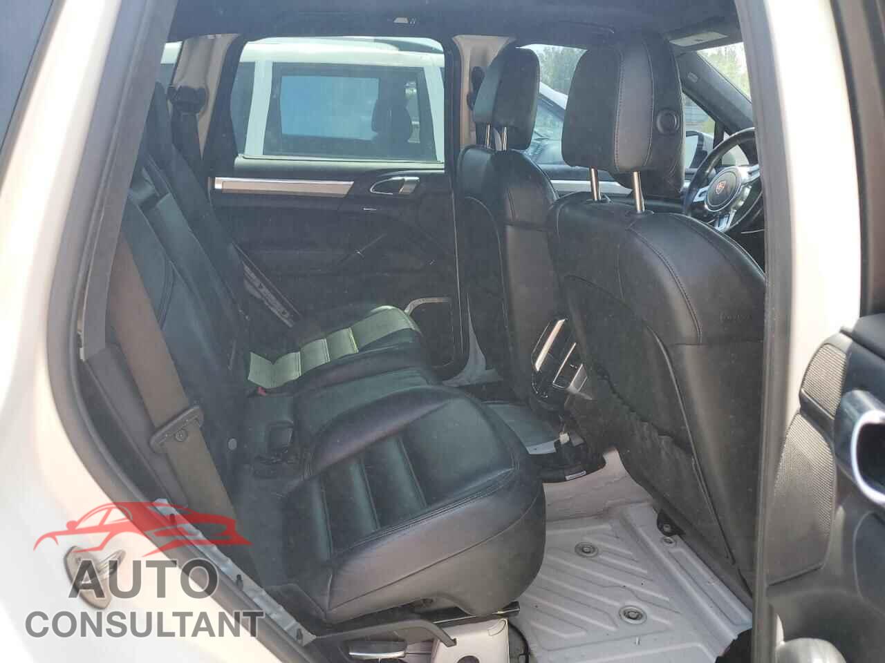 PORSCHE CAYENNE 2011 - WP1AC2A2XBLA81063