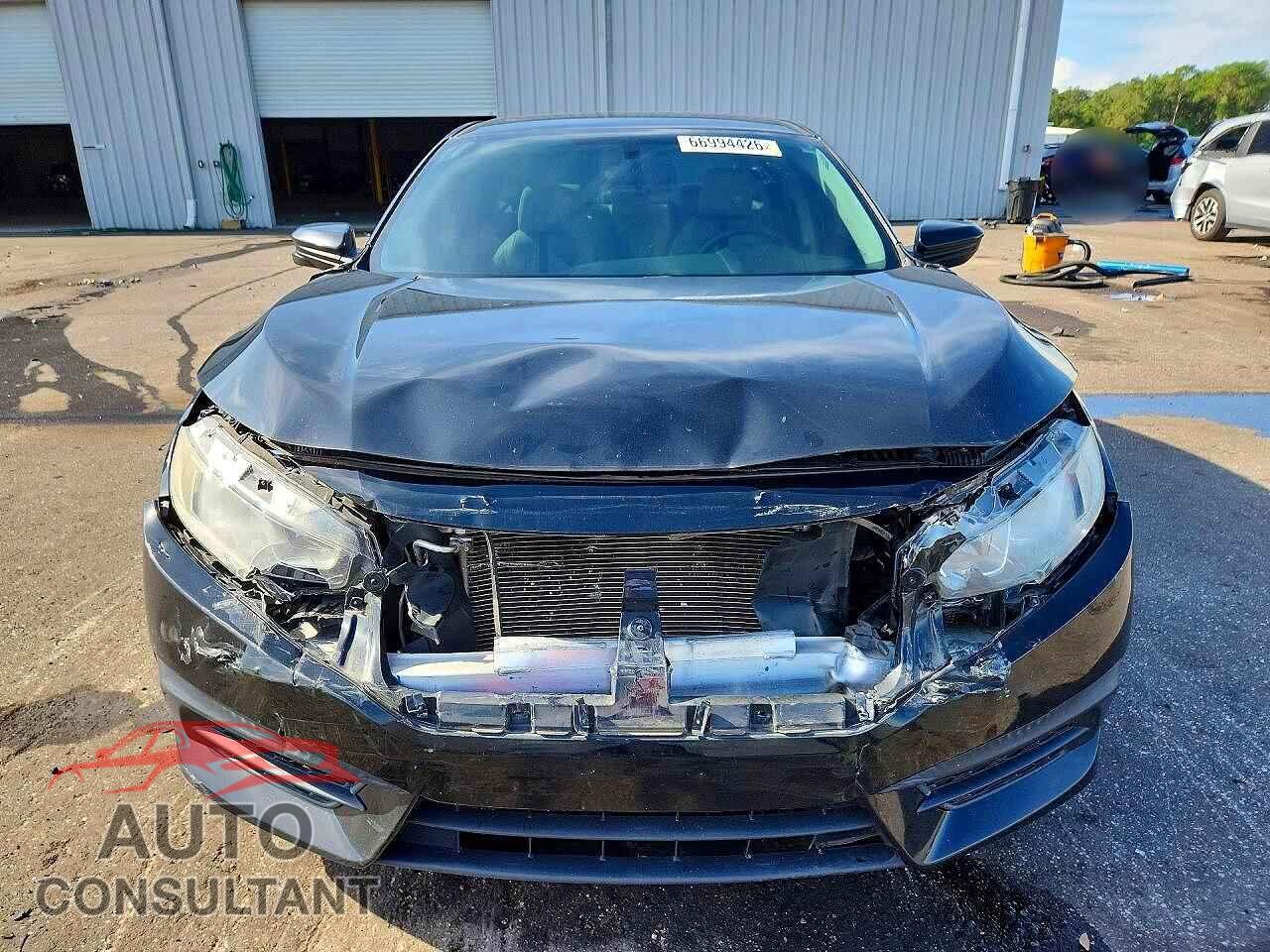 HONDA CIVIC 2017 - 2HGFC2F75HH511777