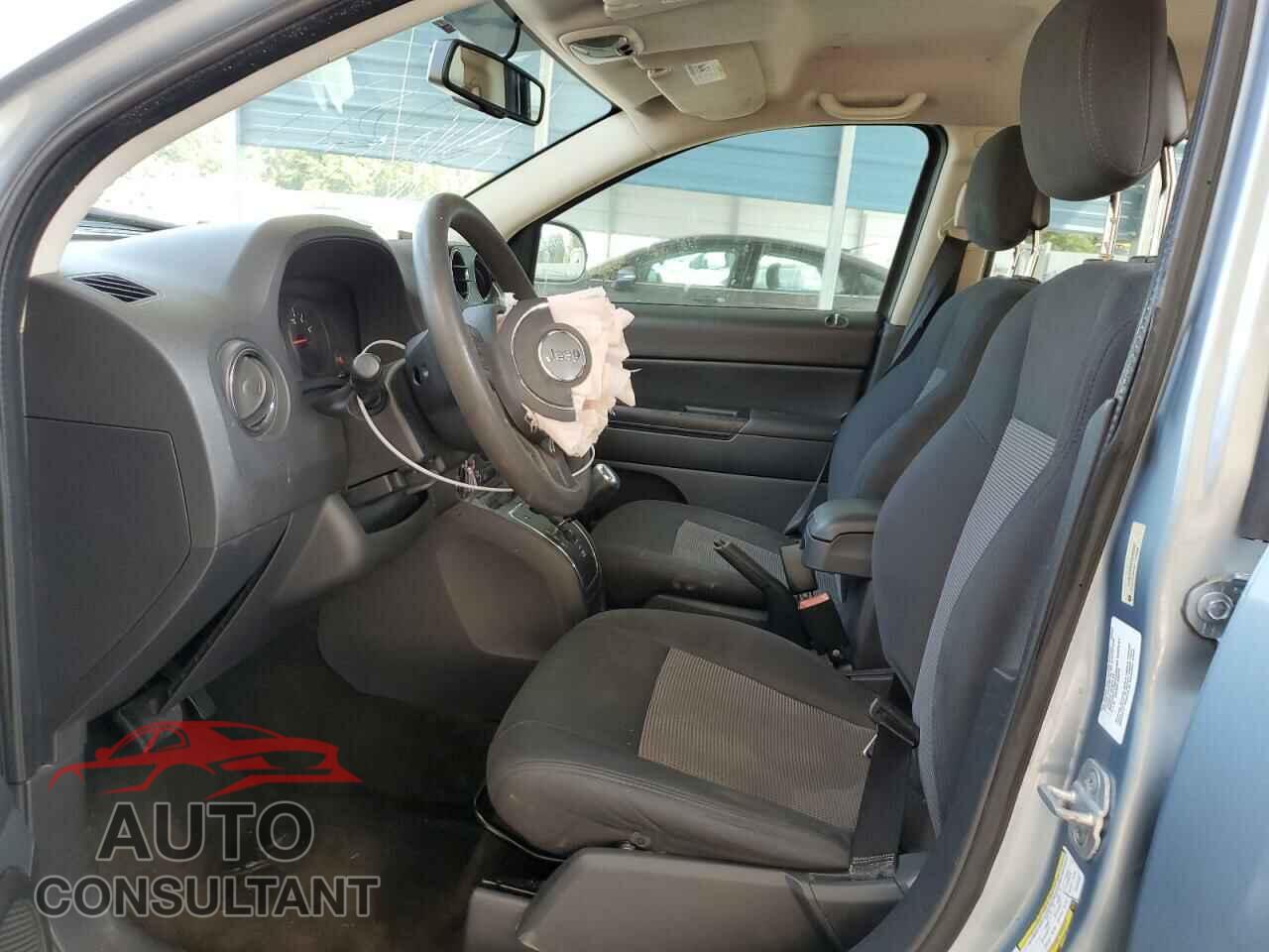 JEEP COMPASS 2013 - 1C4NJCBBXDD283587
