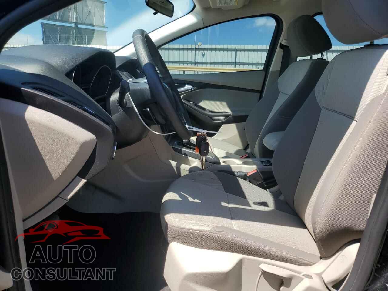 FORD FOCUS 2014 - 1FADP3F22EL396192