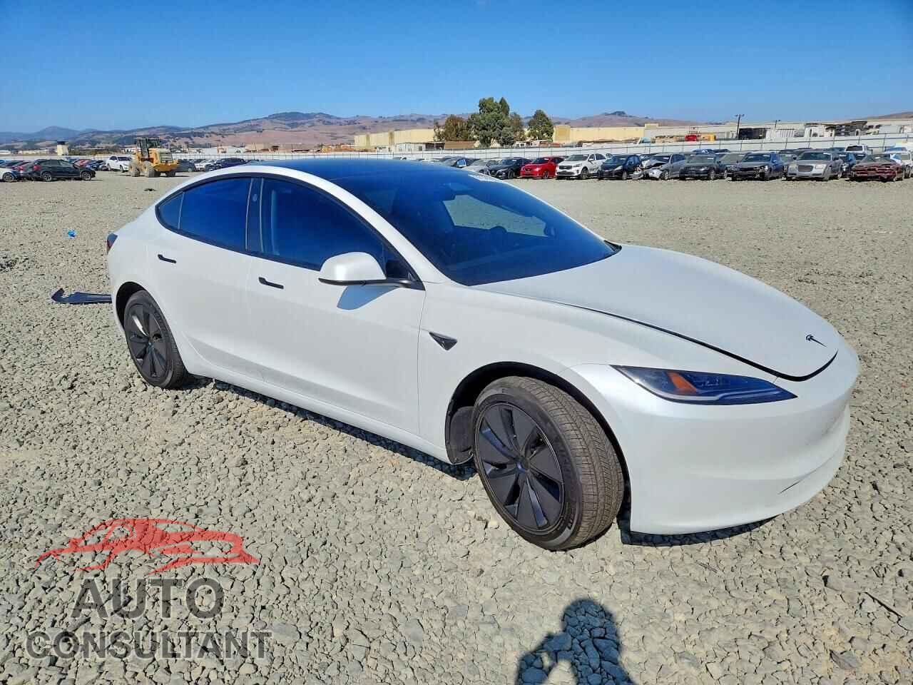 TESLA MODEL 3 2026 - 5YJ3E1EB9TF179112