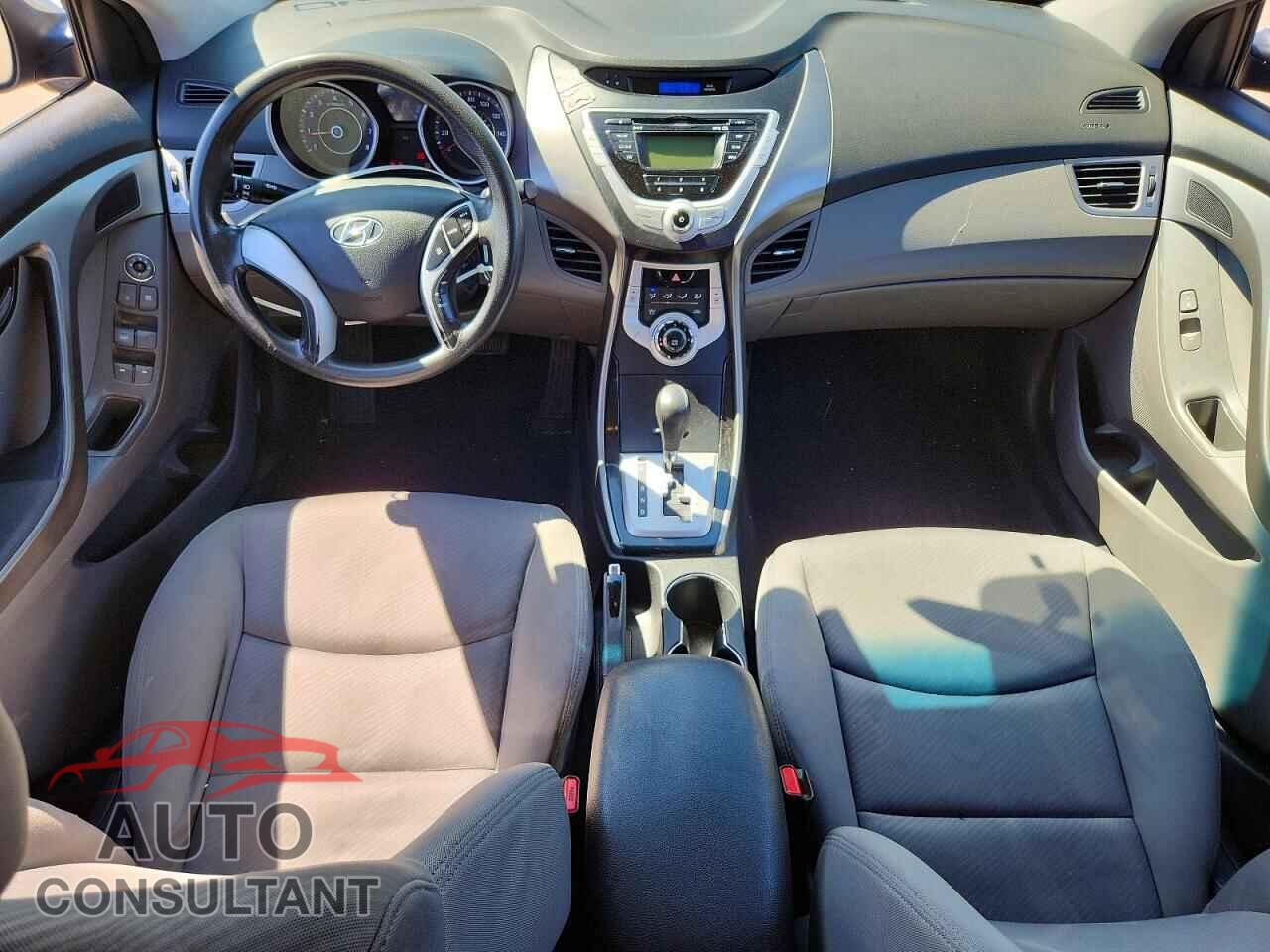 HYUNDAI ELANTRA 2012 - KMHDH4AE3CU274409
